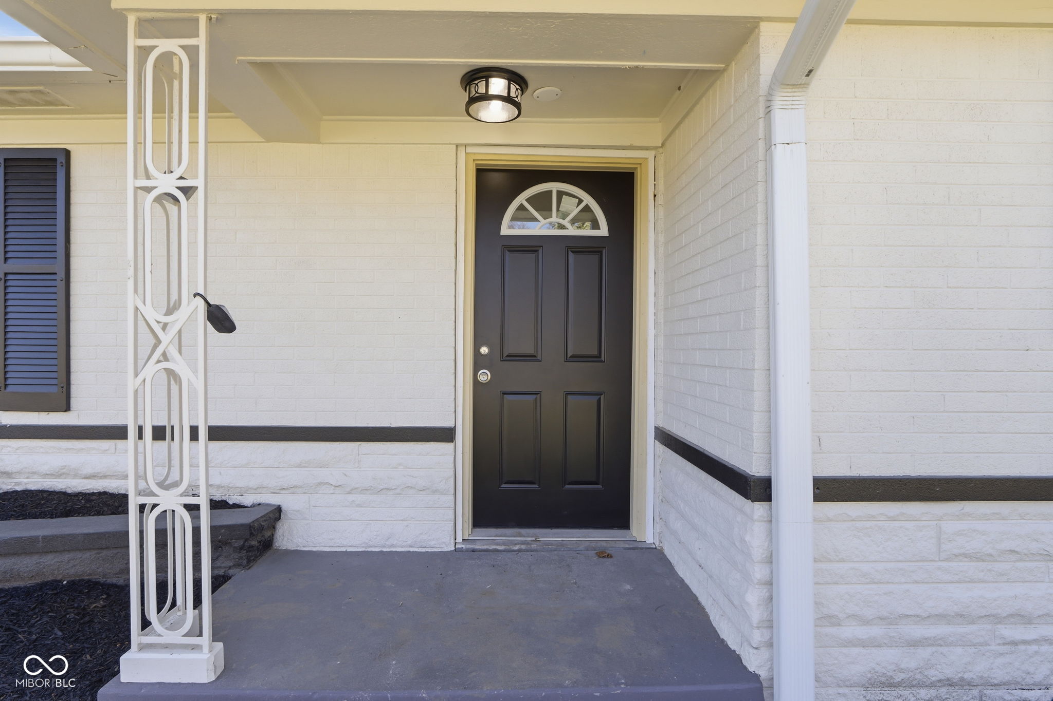 4315 E 42nd Street E