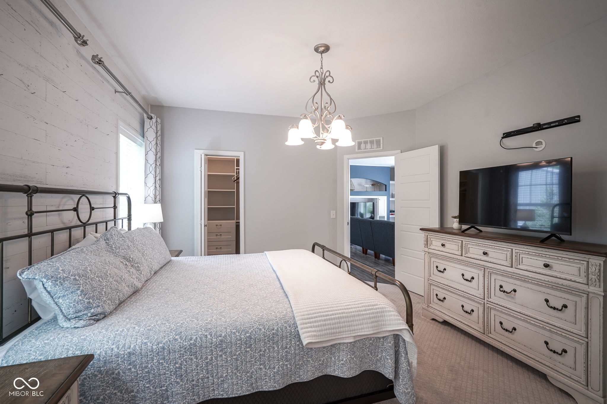 9548 E Northshore Drive