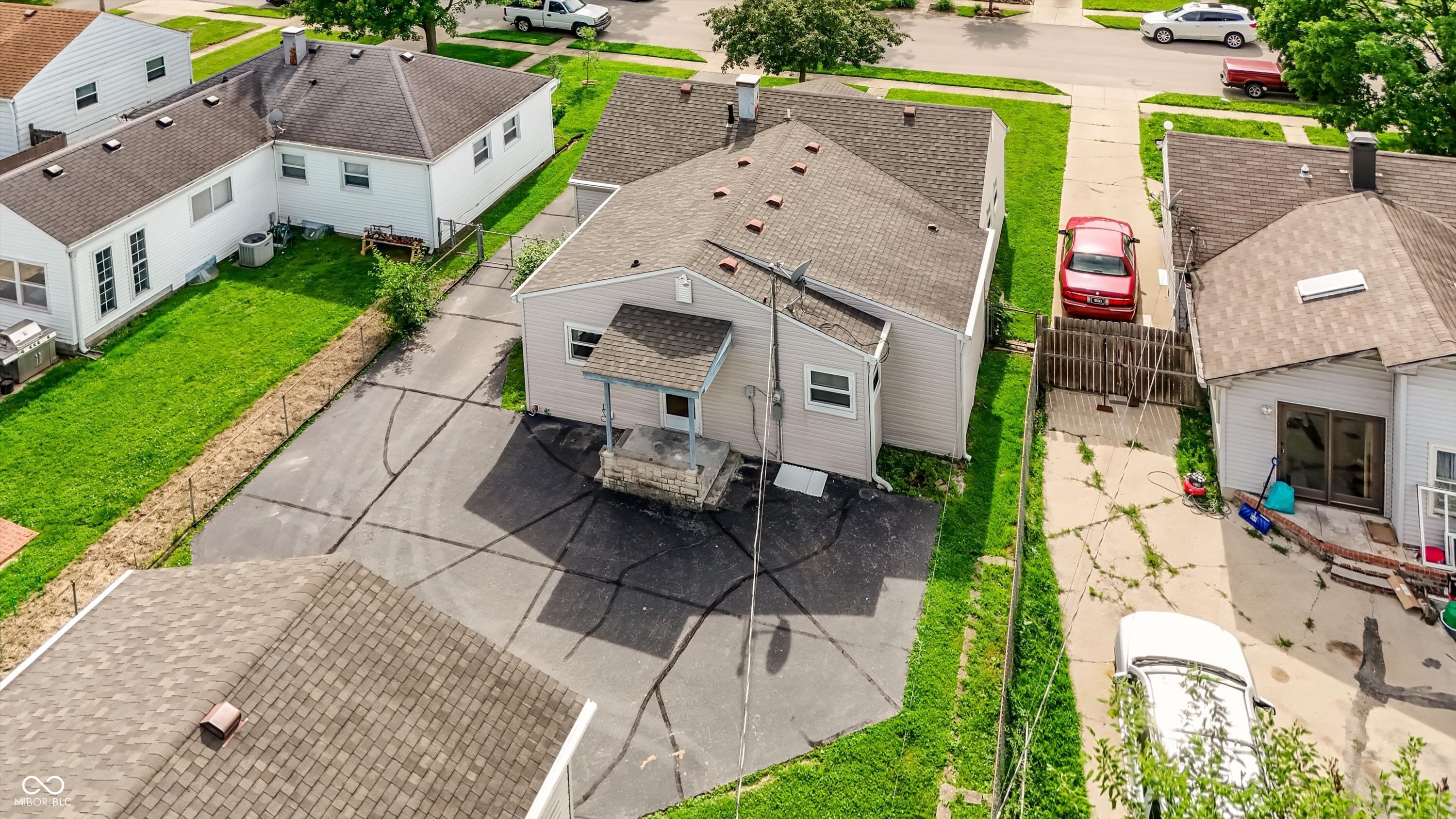 4737 Payton Avenue
