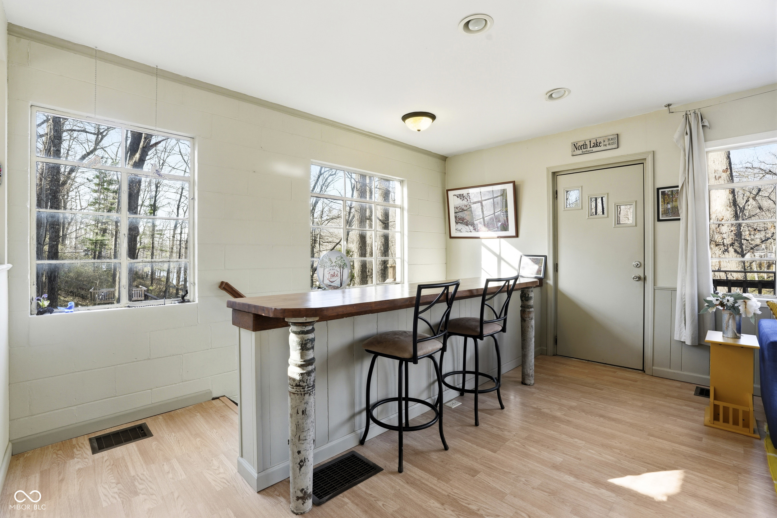 427 W Greenwalt Drive