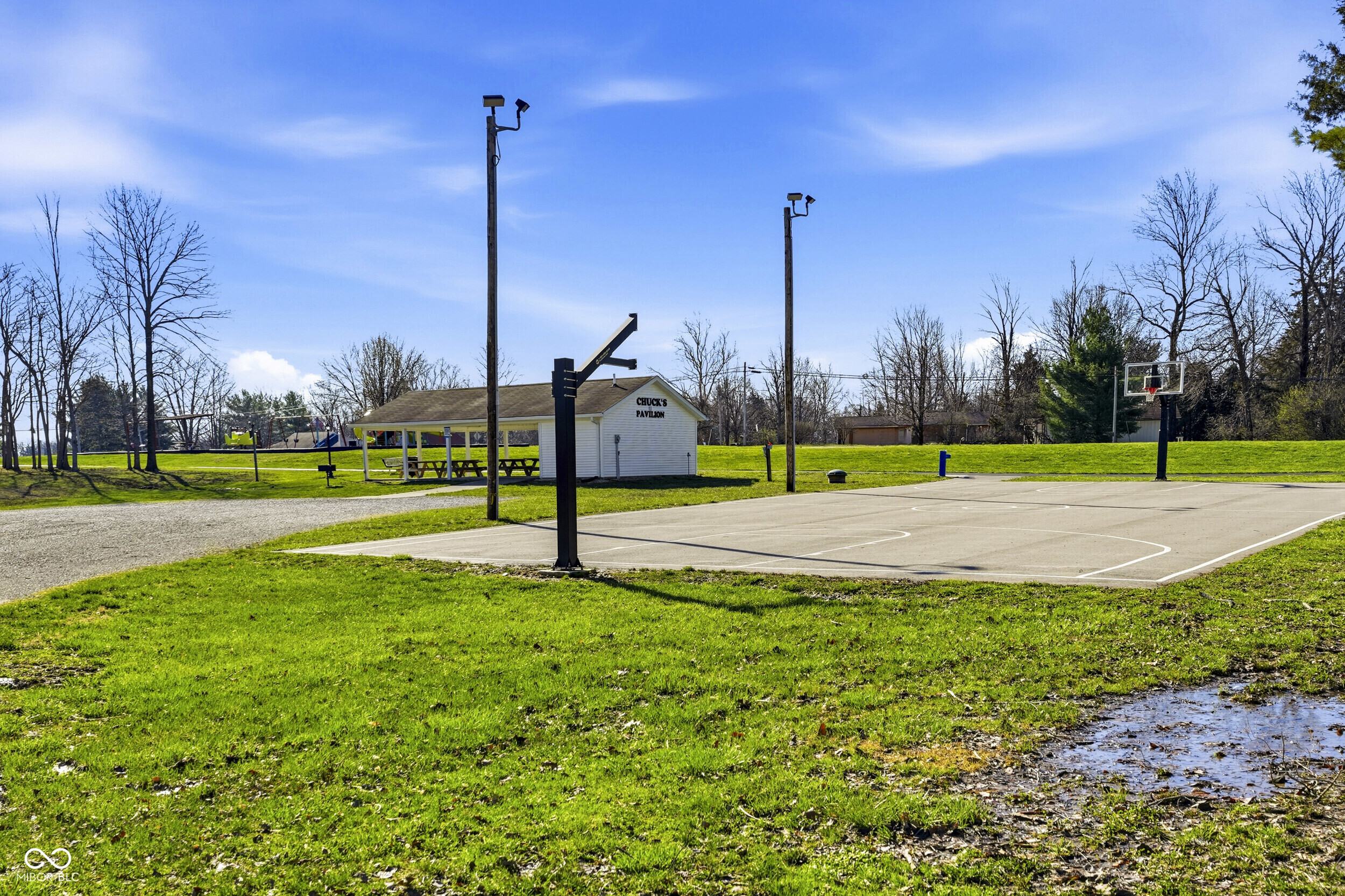 427 W Greenwalt Drive
