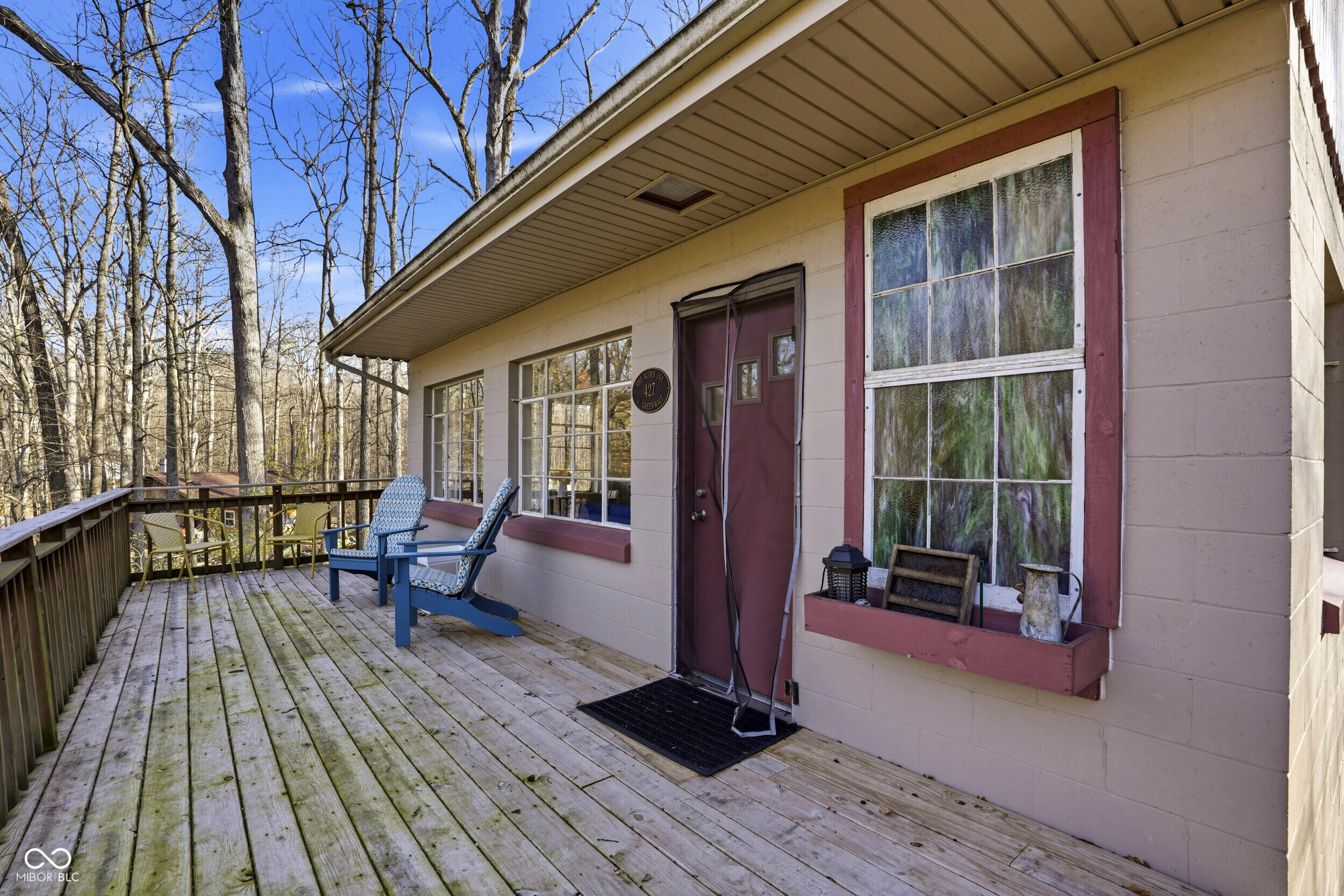427 W Greenwalt Drive