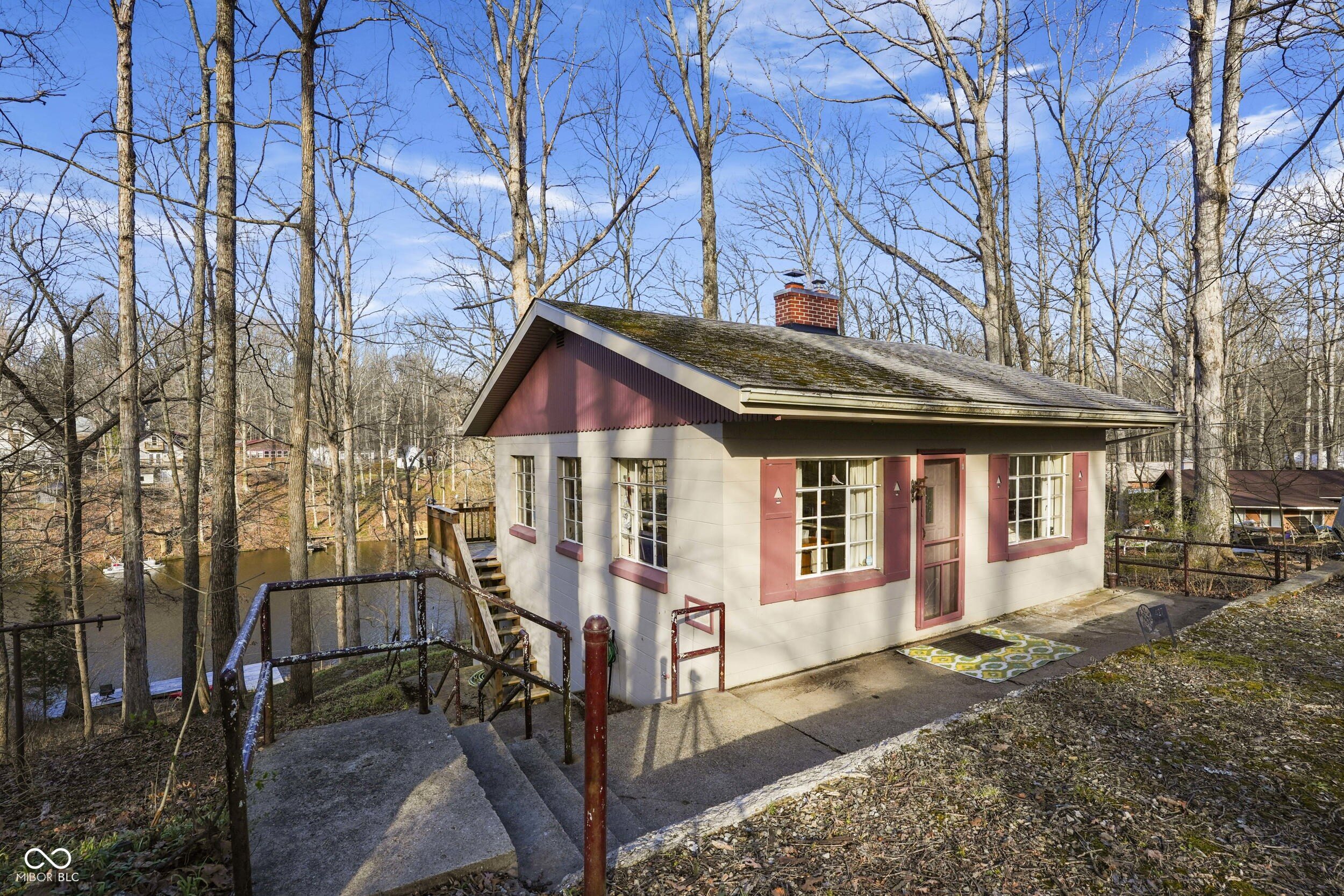 427 W Greenwalt Drive