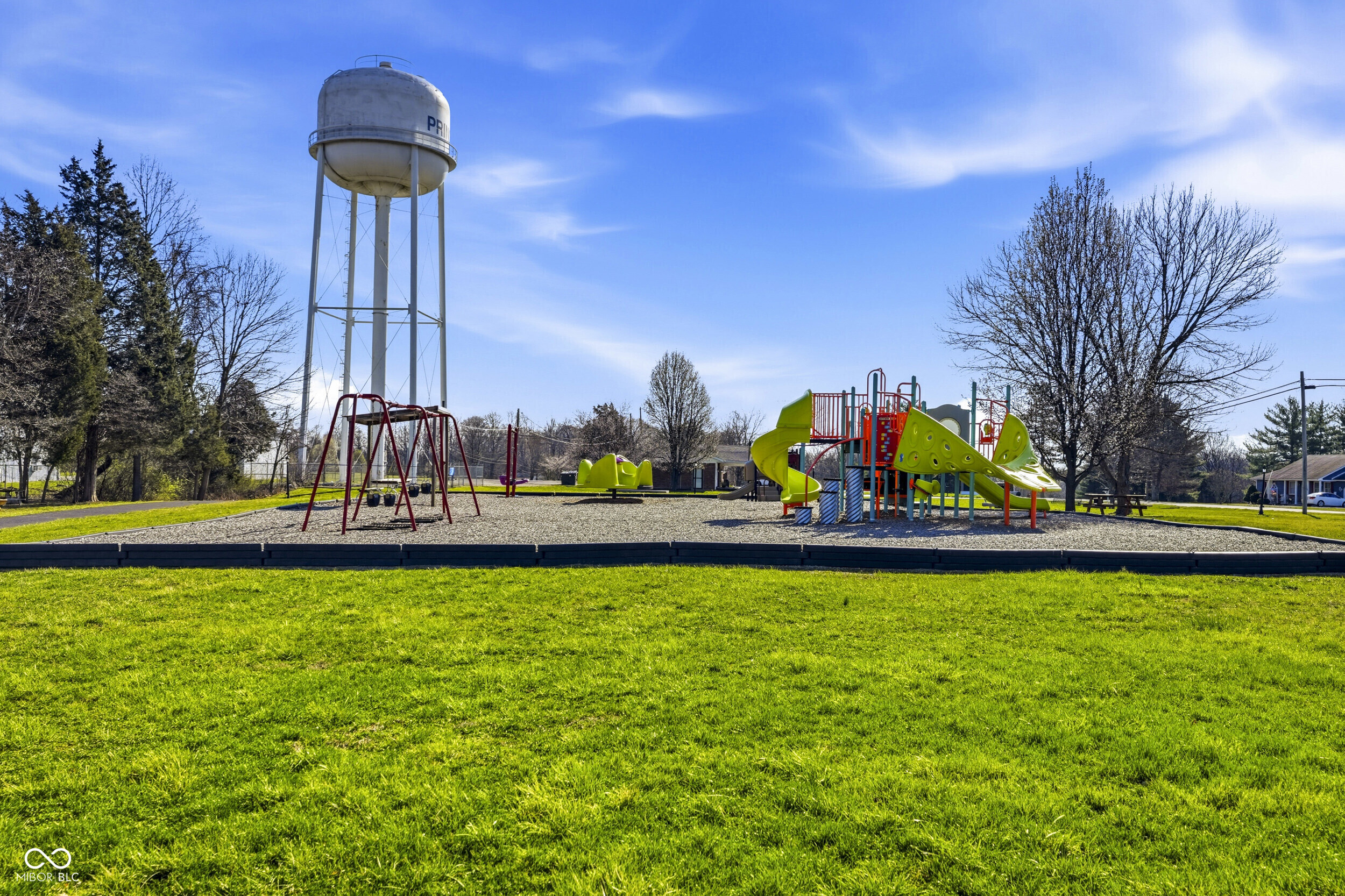427 W Greenwalt Drive