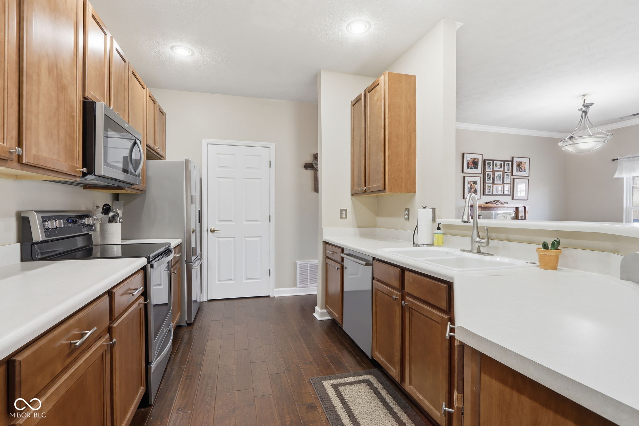 1232 Shadow Ridge Road