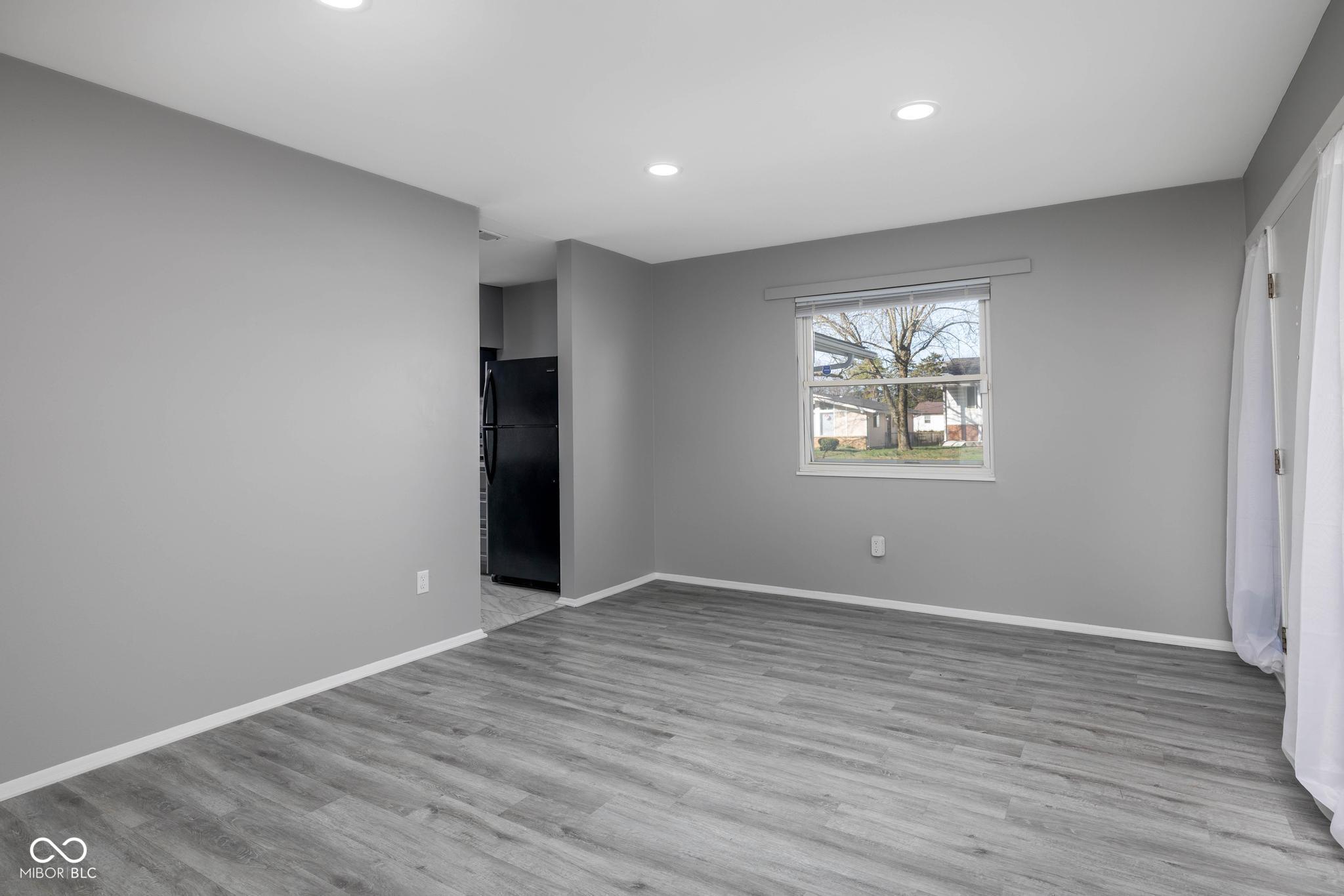 2621 Hillside Avenue