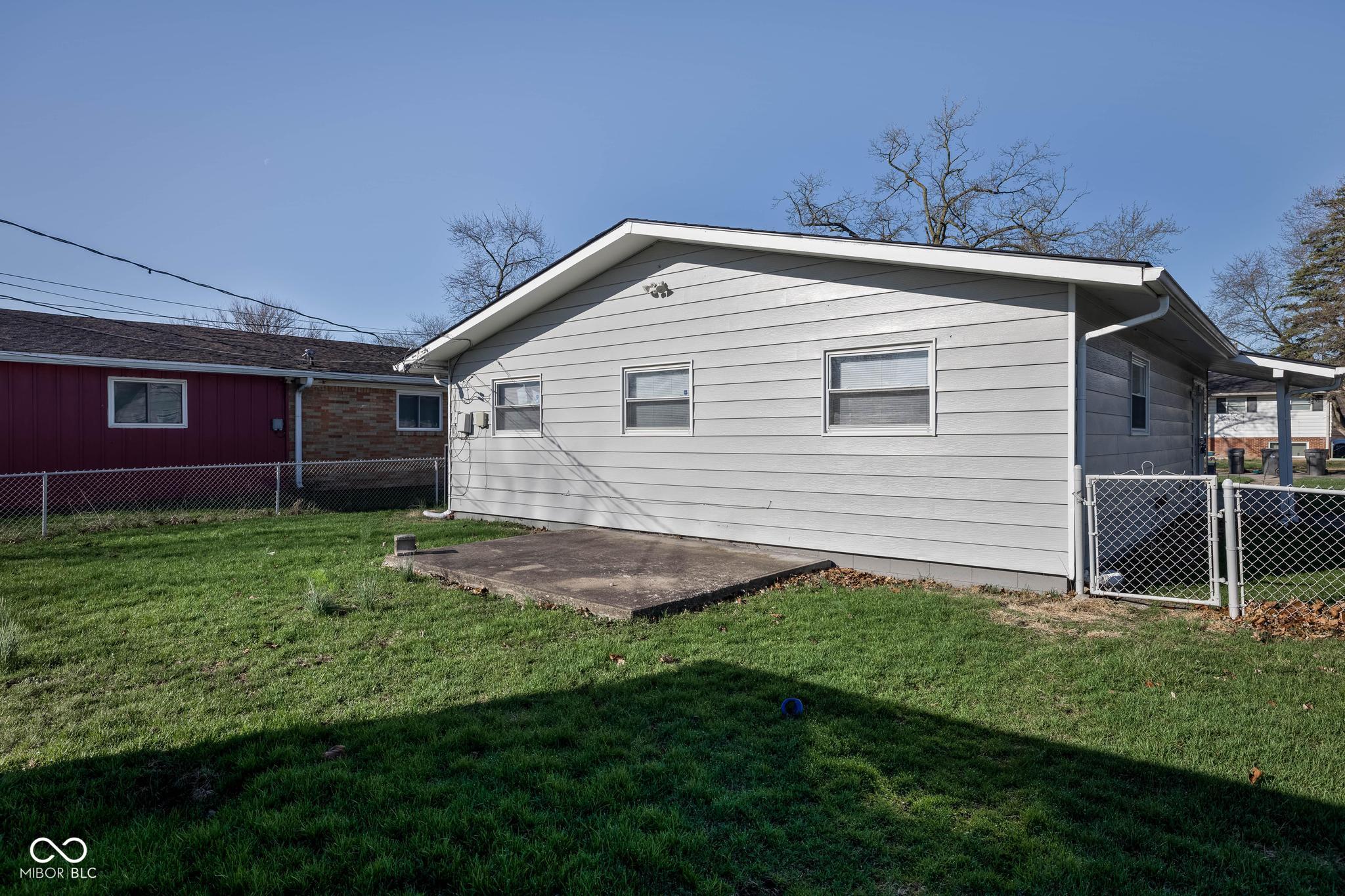 2621 Hillside Avenue