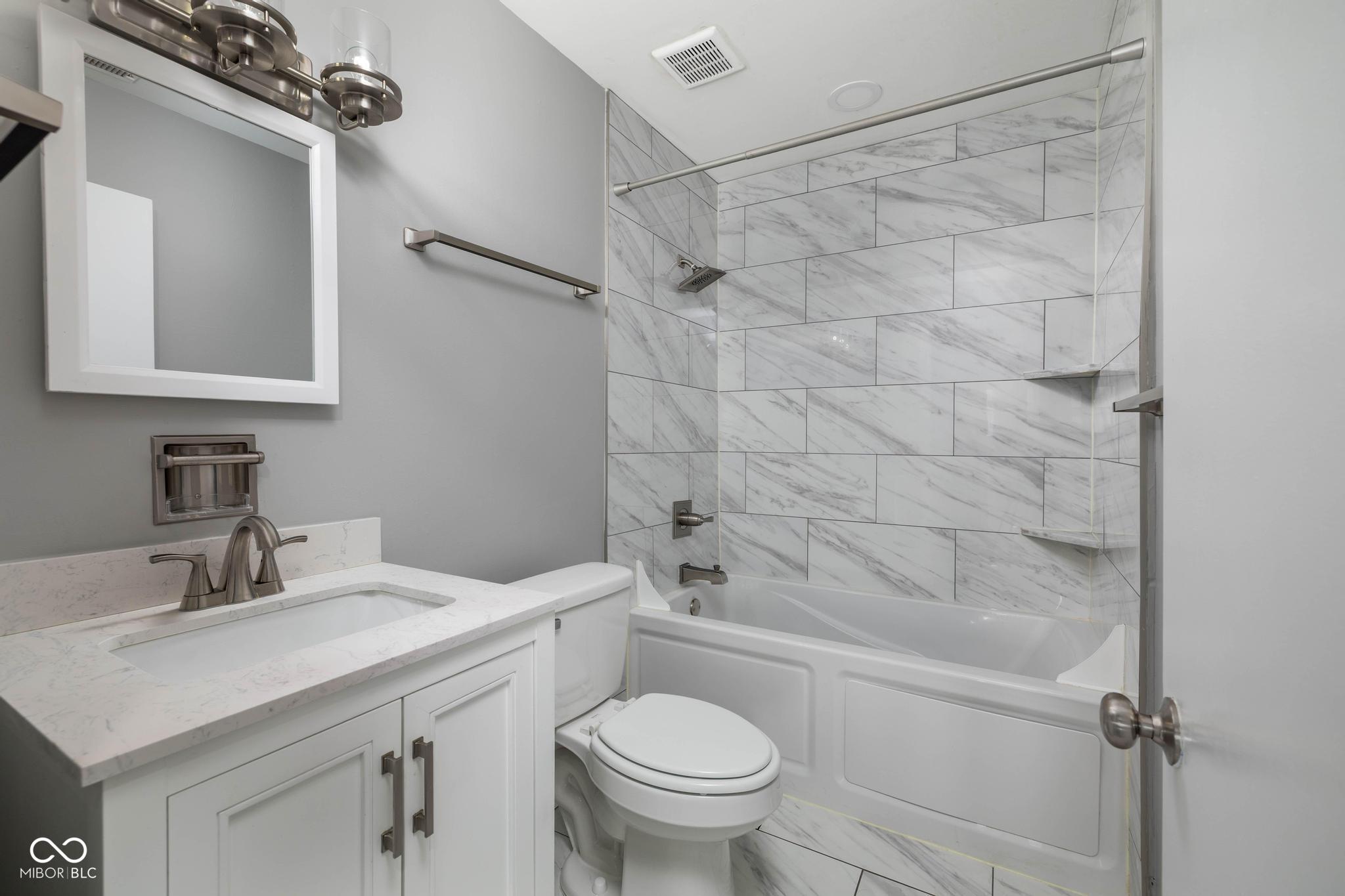 2621 Hillside Avenue