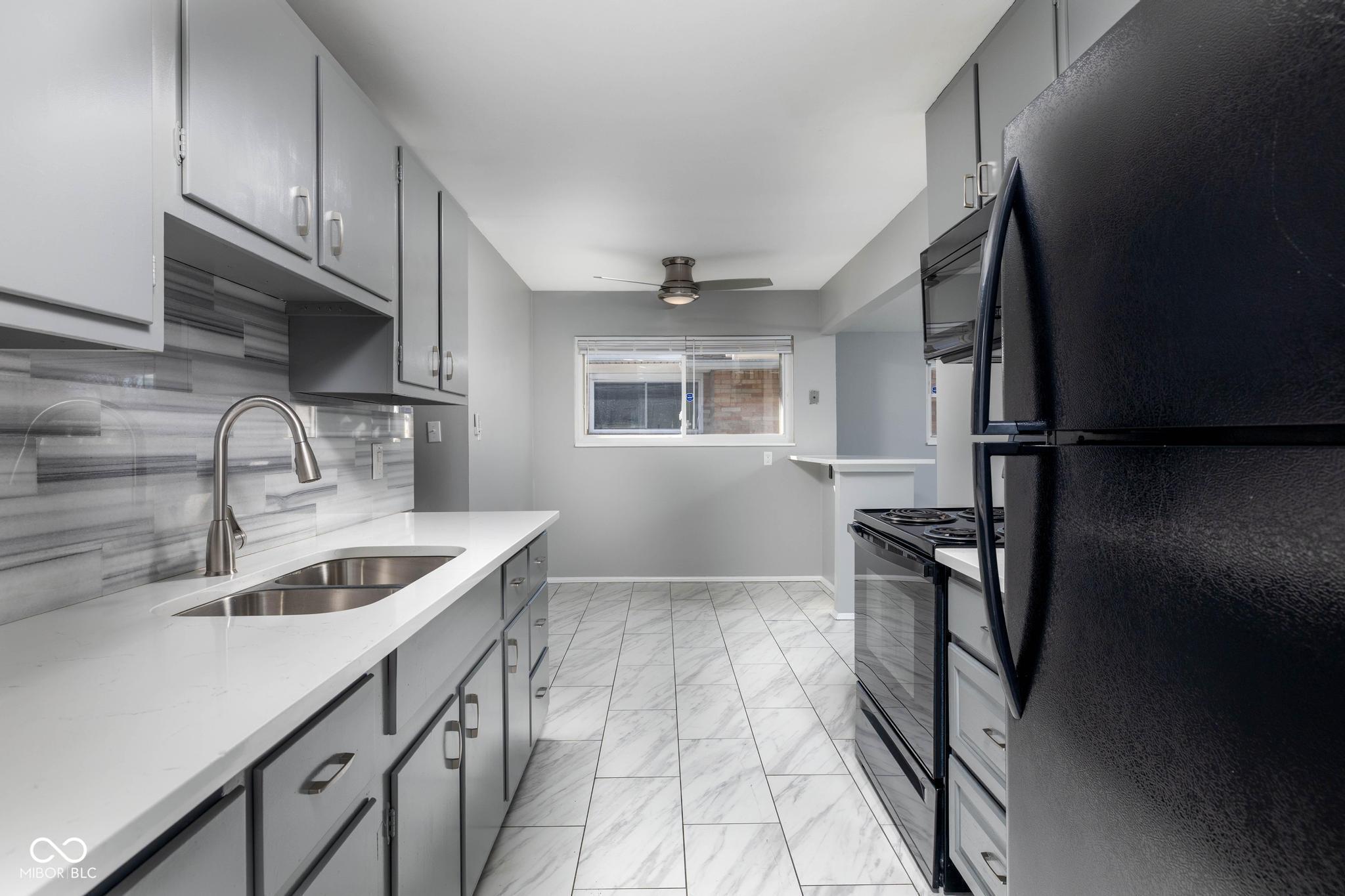 2621 Hillside Avenue