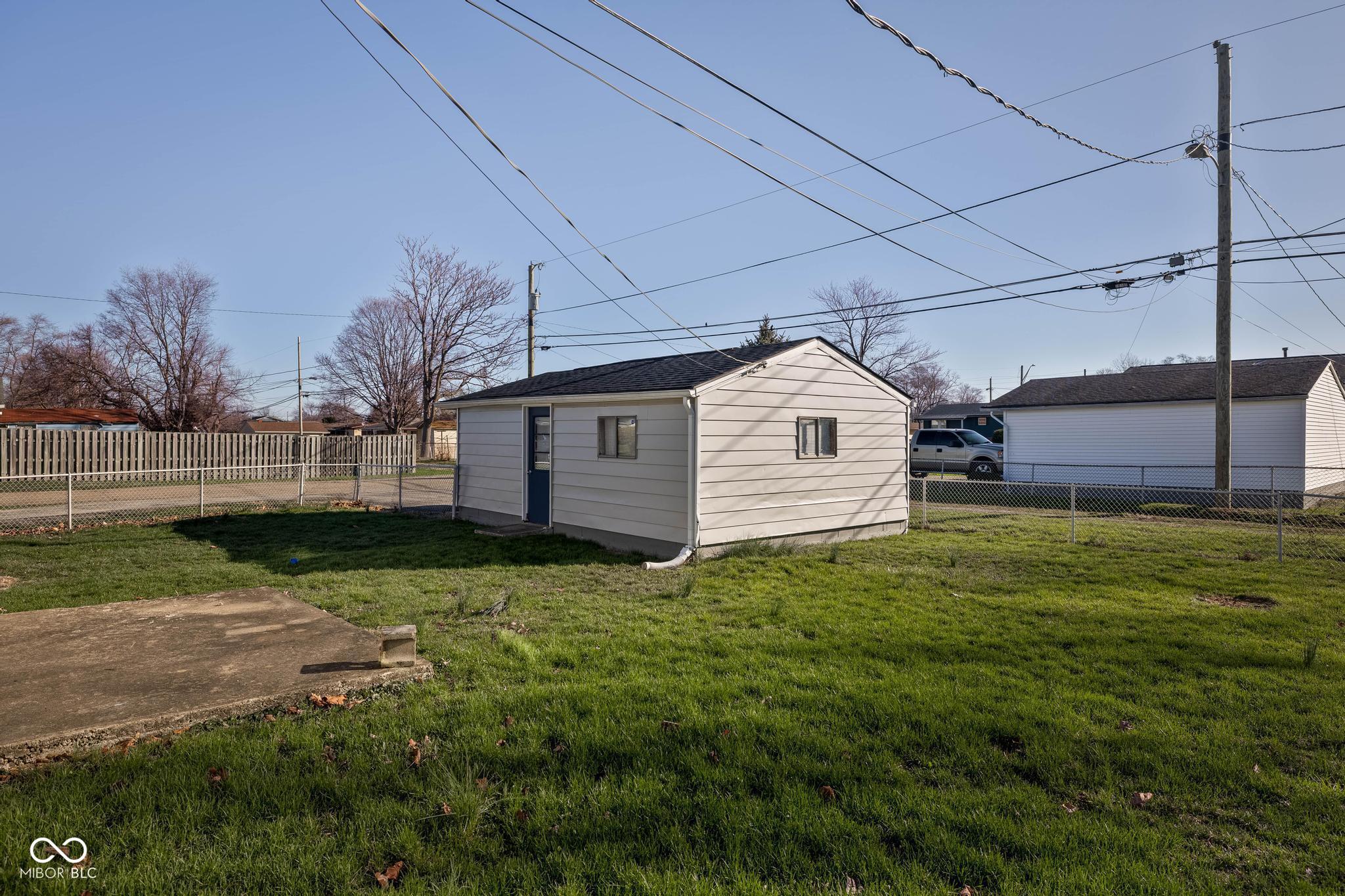 2621 Hillside Avenue