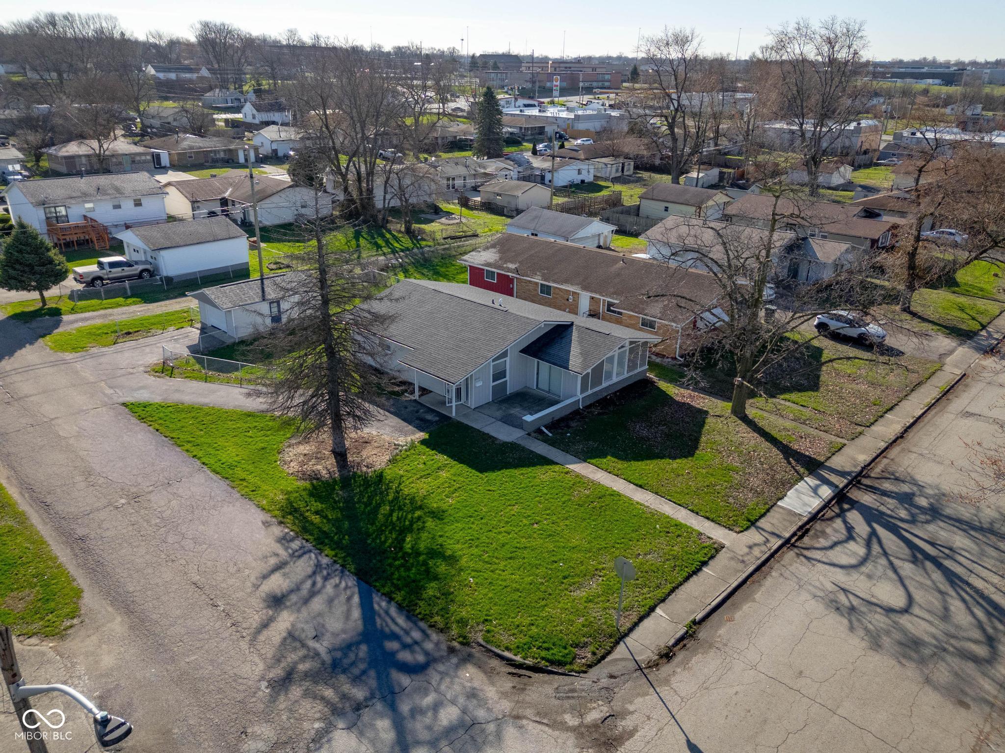 2621 Hillside Avenue