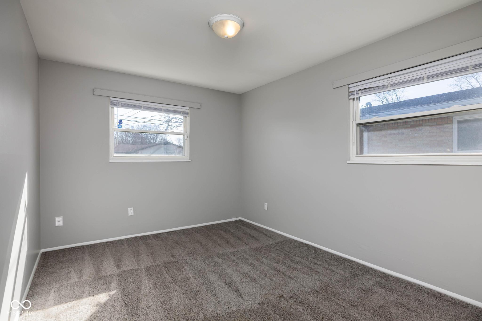 2621 Hillside Avenue