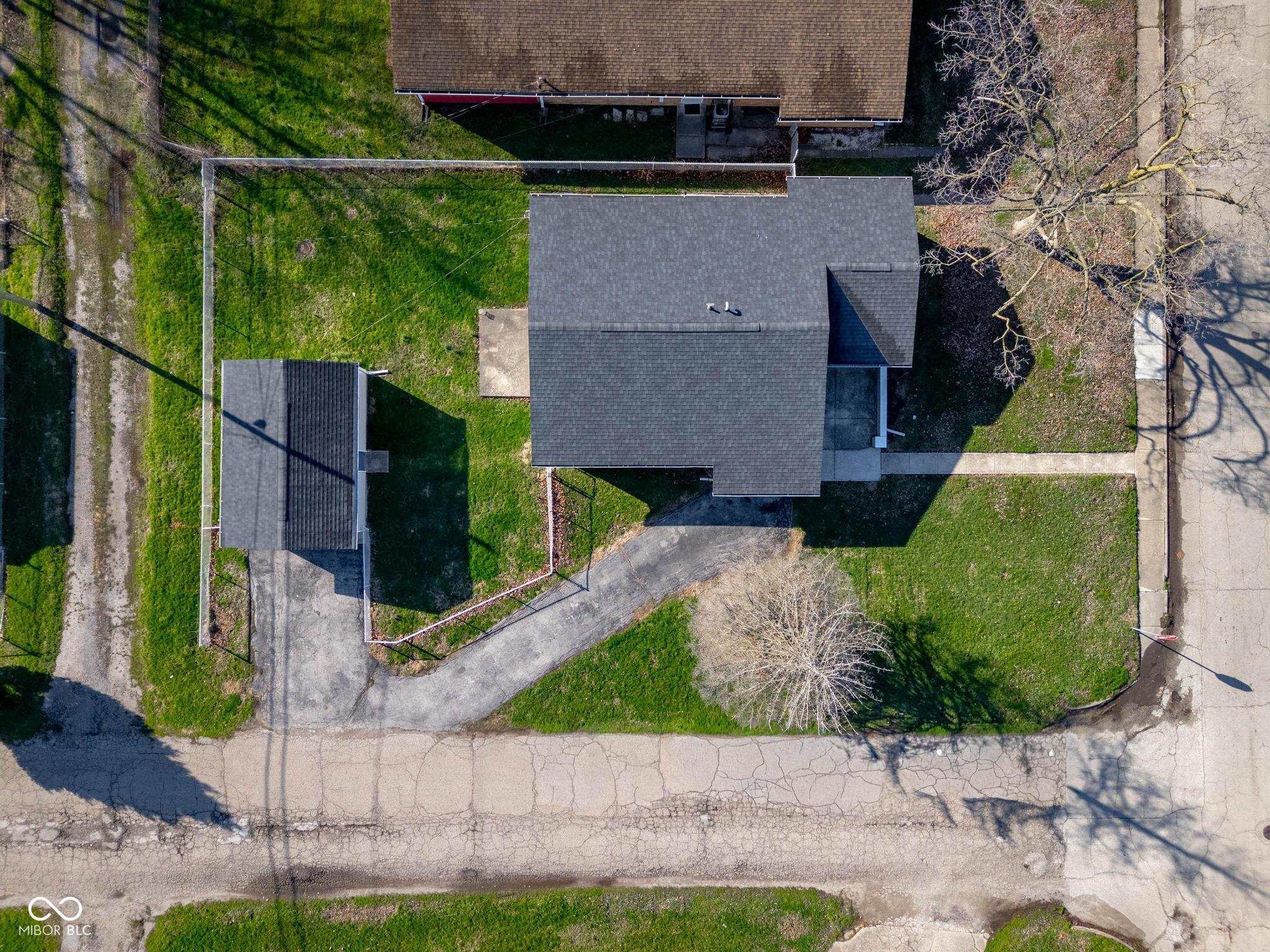 2621 Hillside Avenue