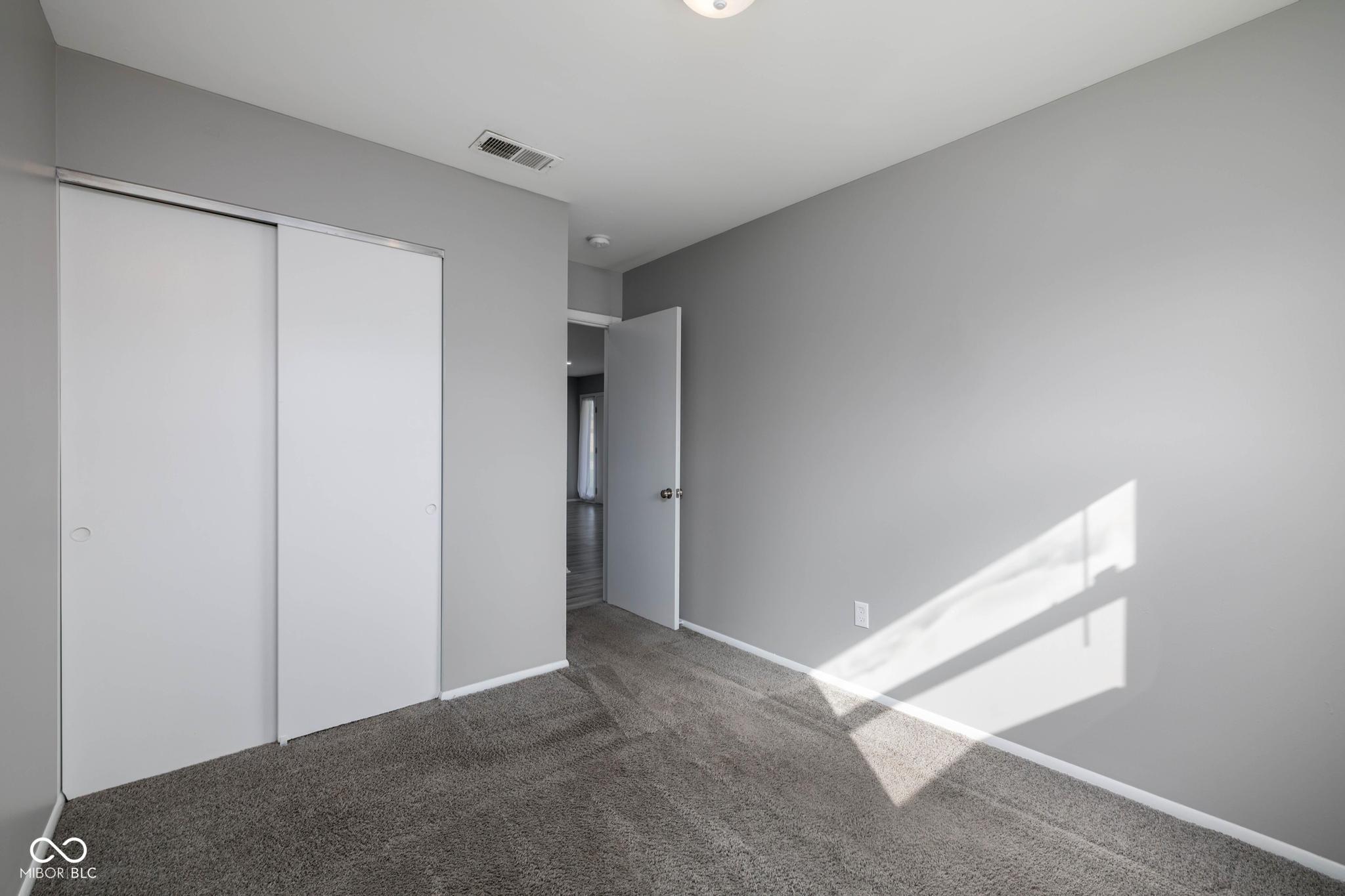 2621 Hillside Avenue