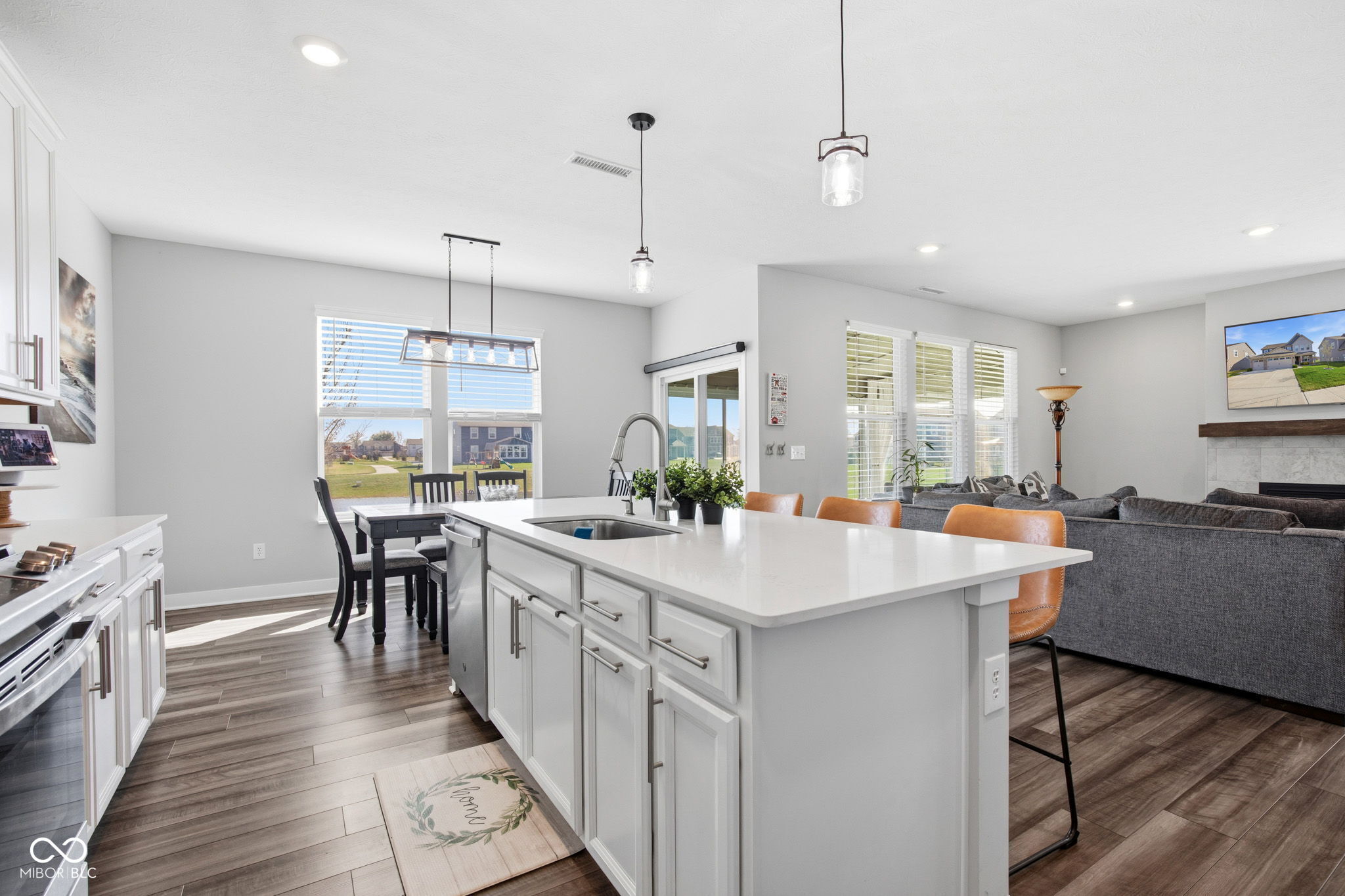 5401 W Stream Drive