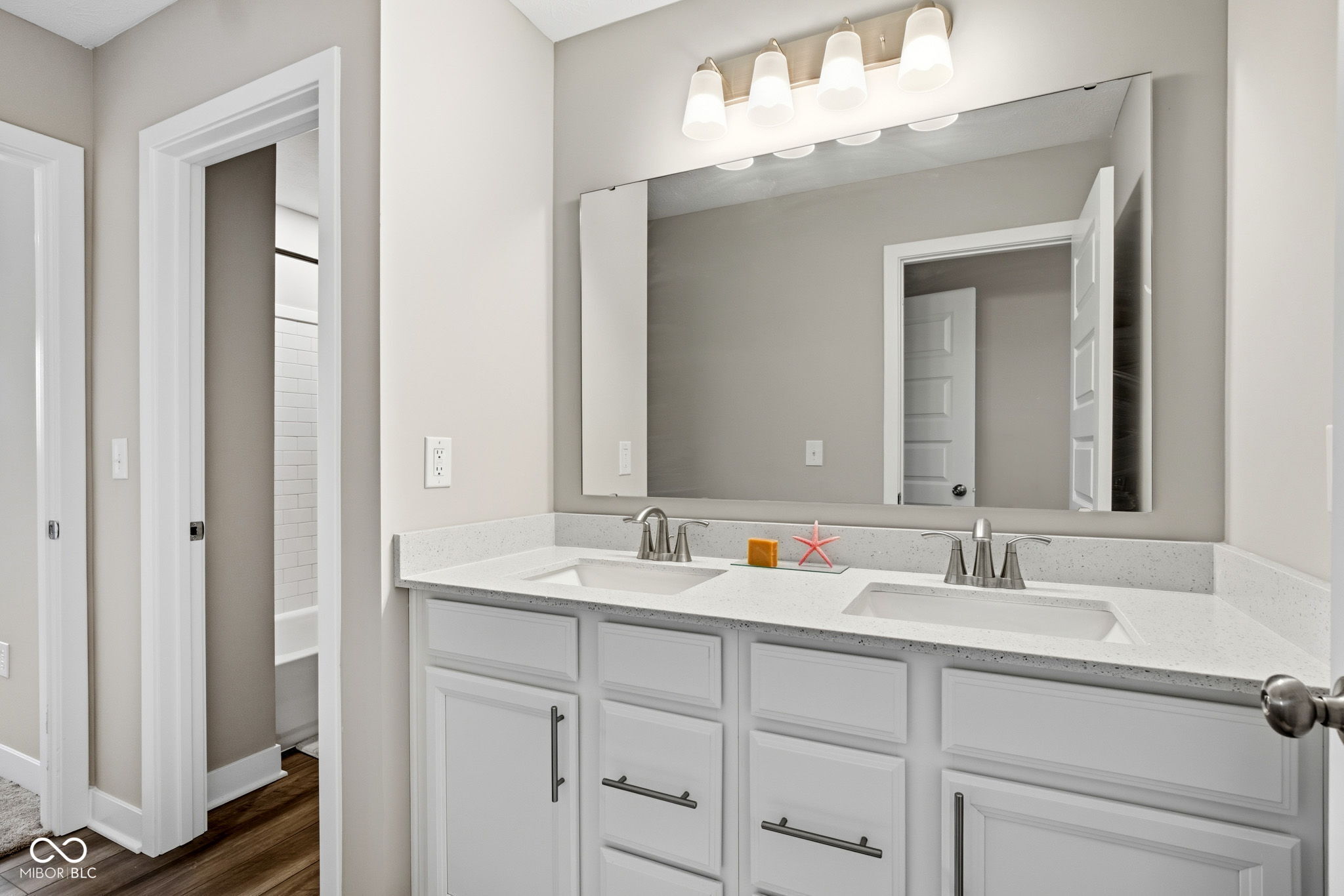 5401 W Stream Drive