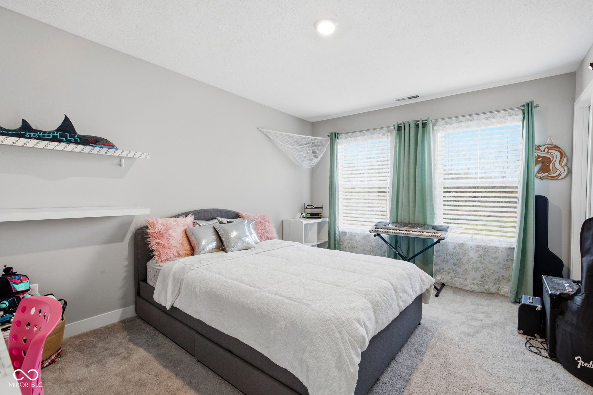 5401 W Stream Drive
