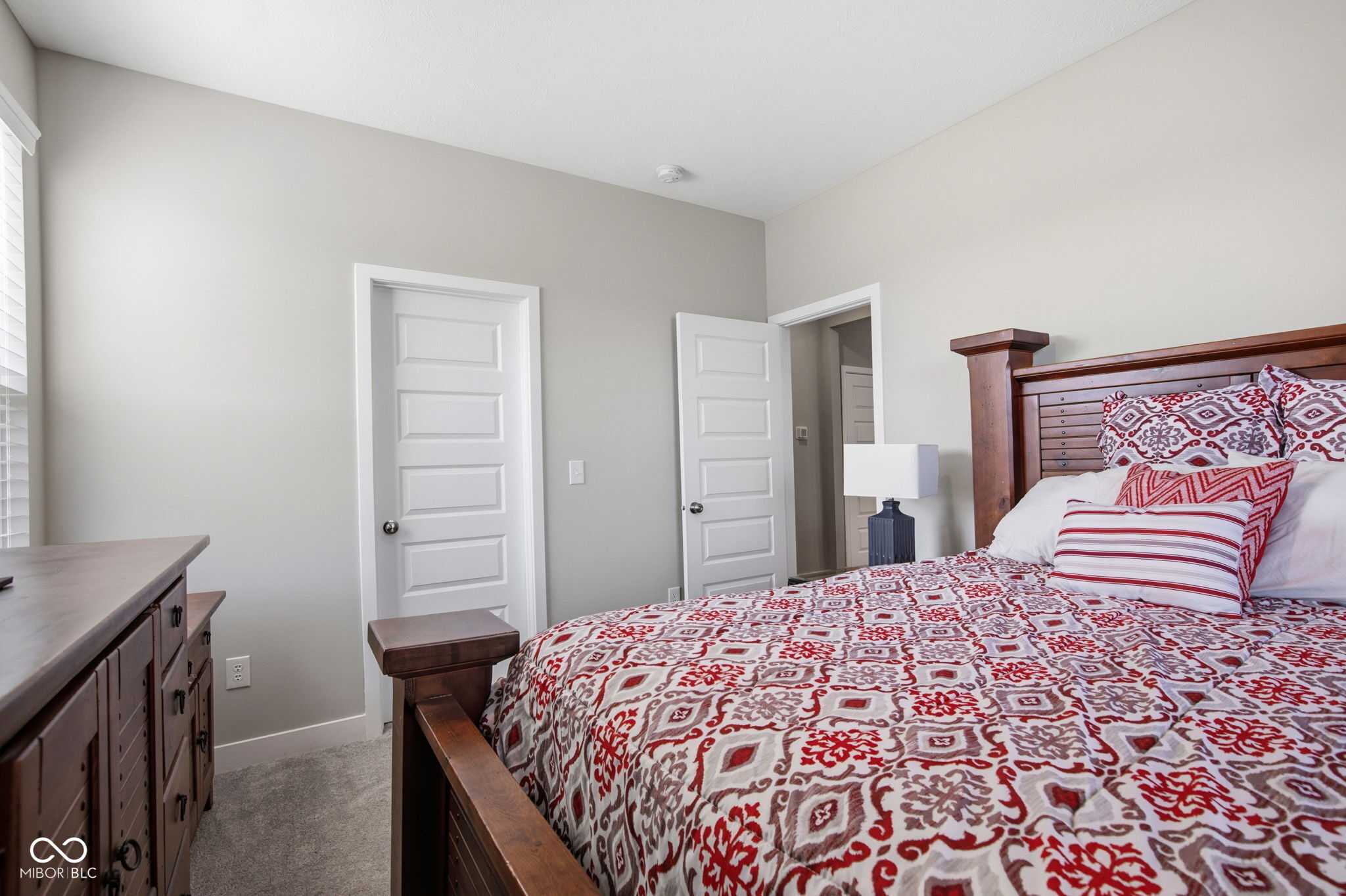 5401 W Stream Drive