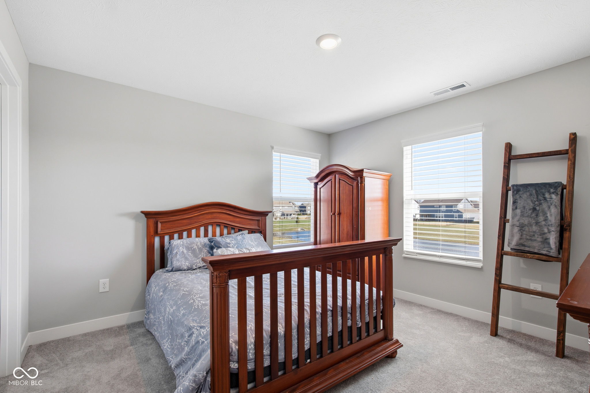 5401 W Stream Drive