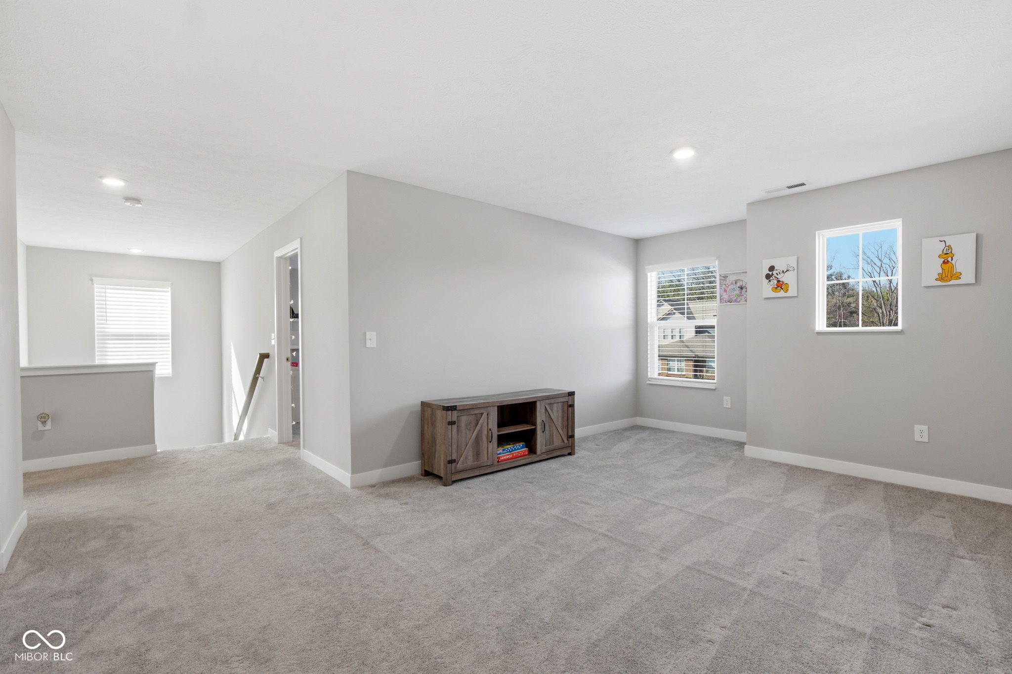 5401 W Stream Drive