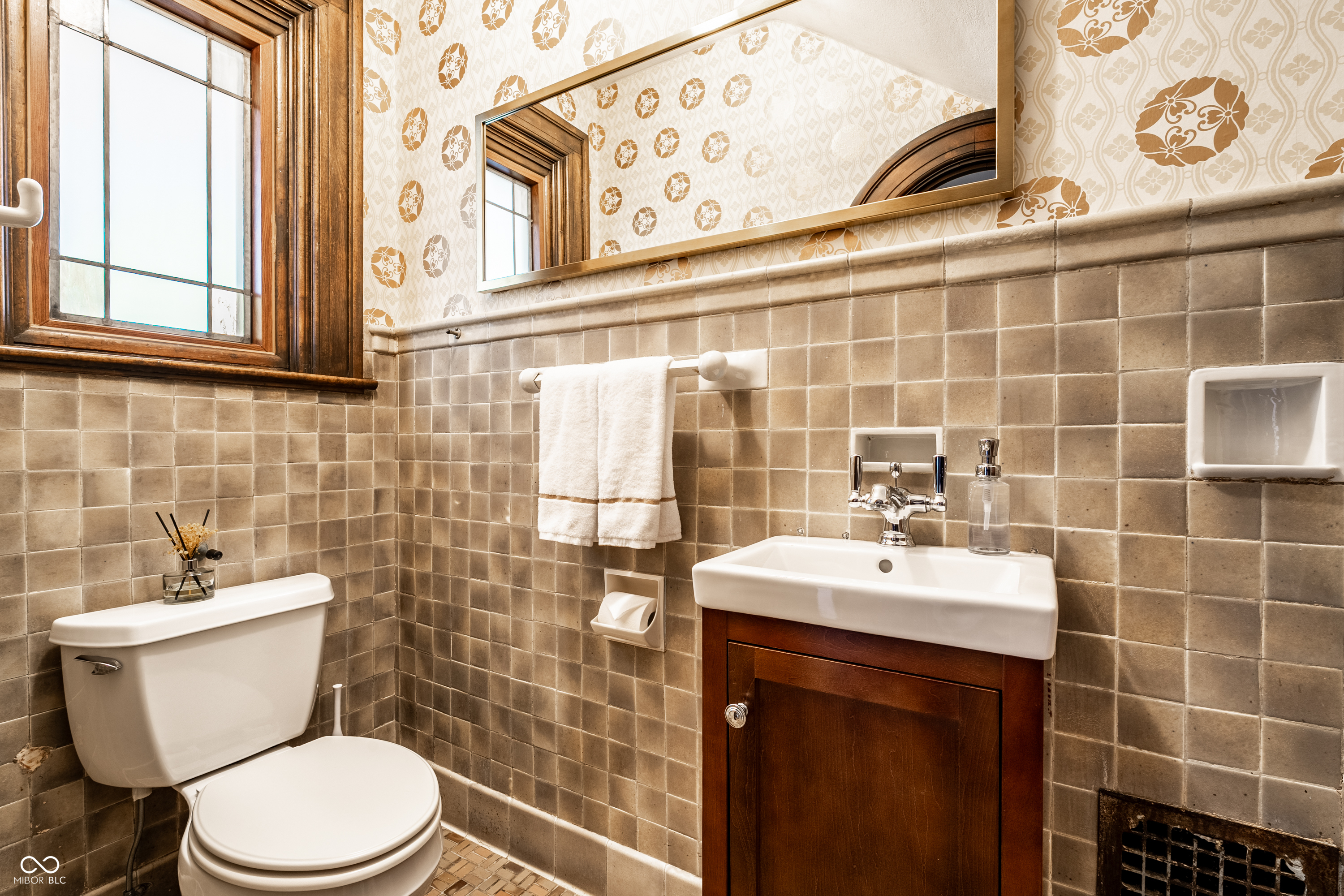 4136 N Meridian Street