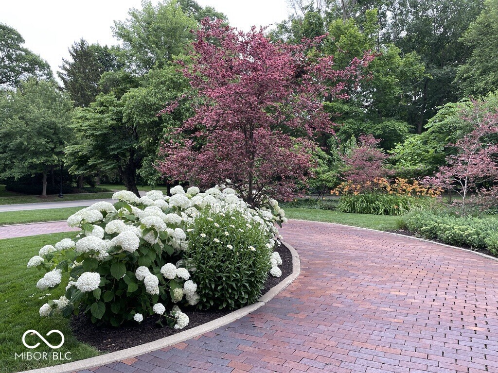 4136 N Meridian Street