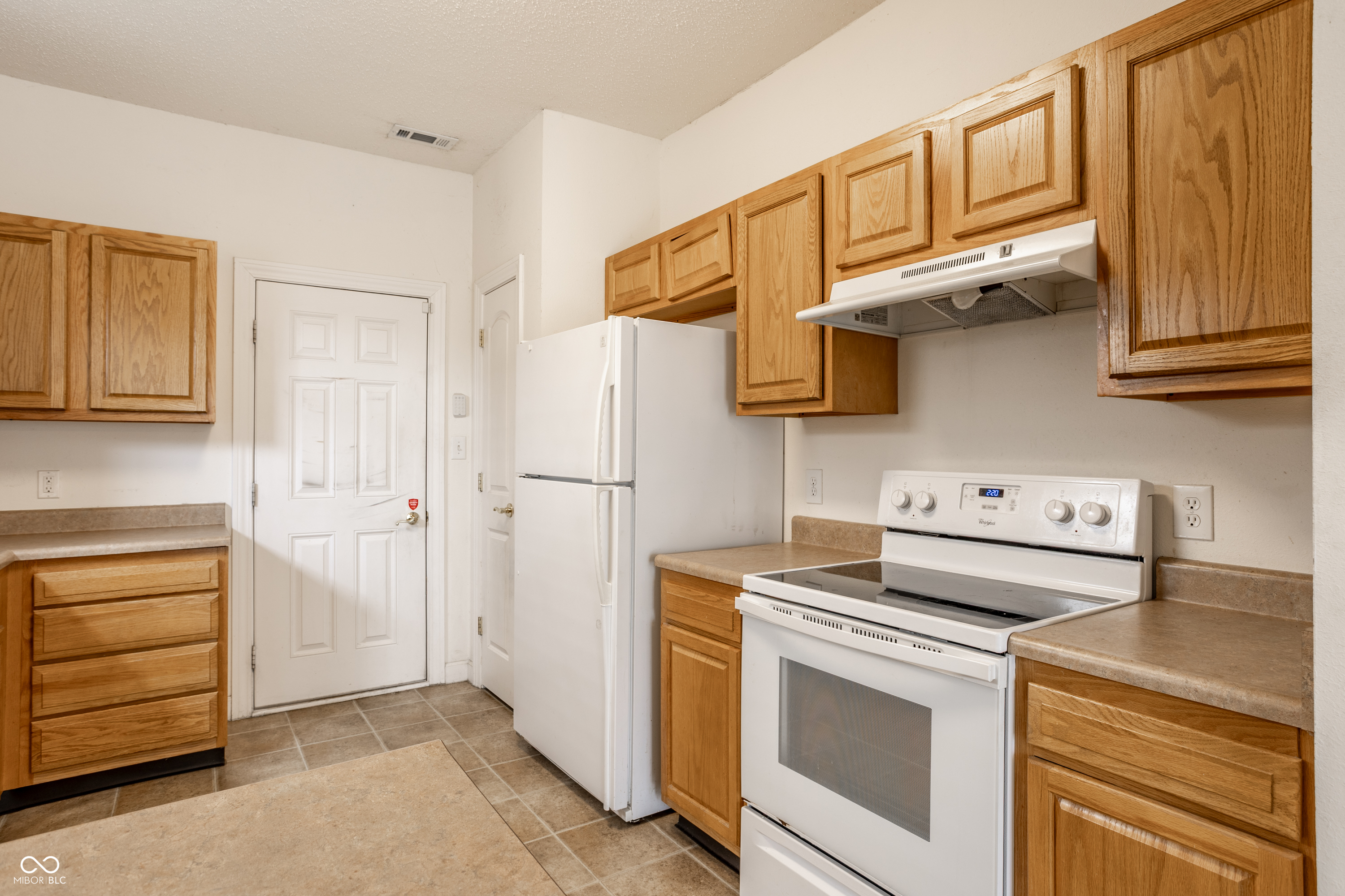 8122 Sand Ridge Circle