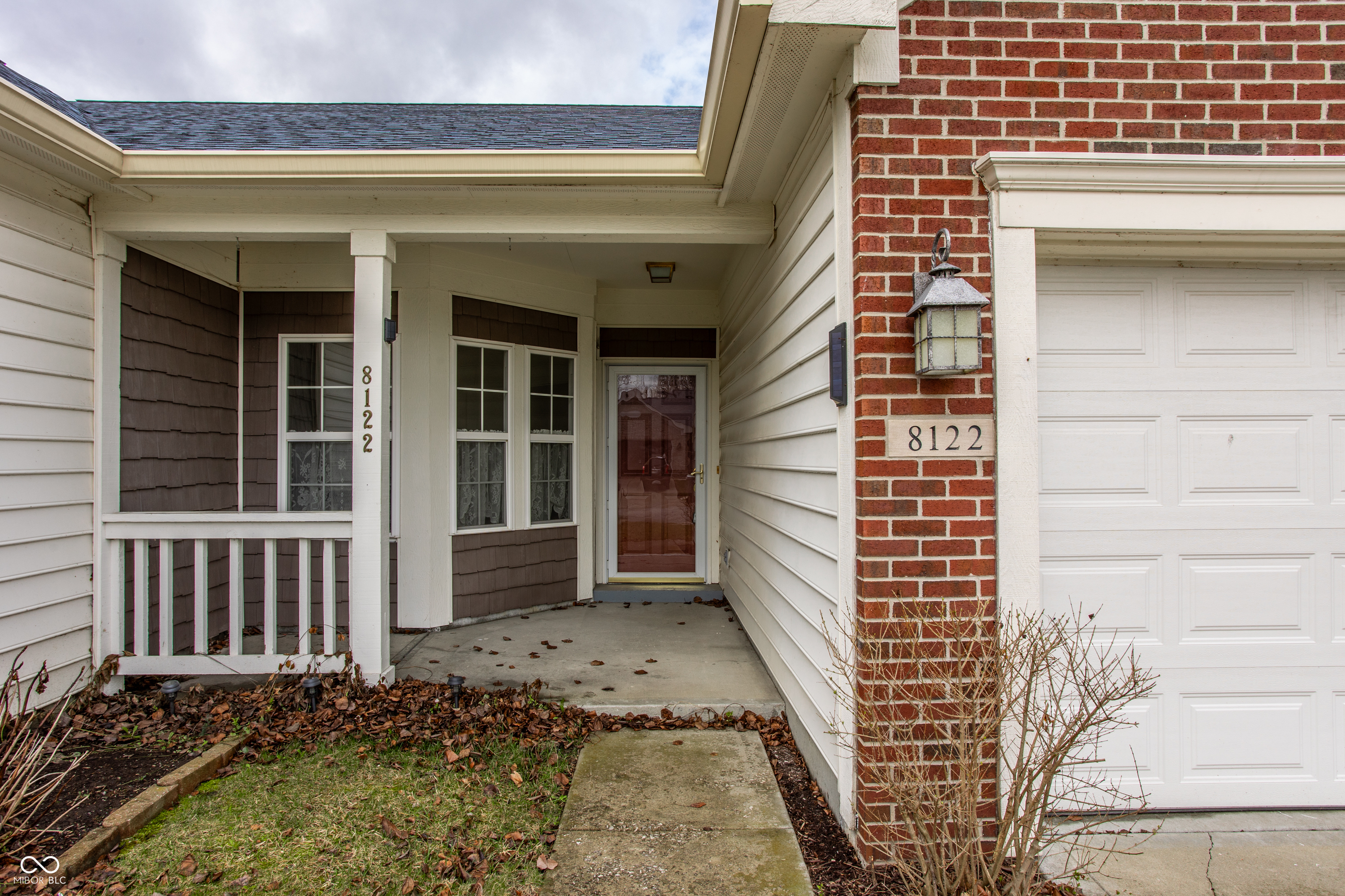 8122 Sand Ridge Circle