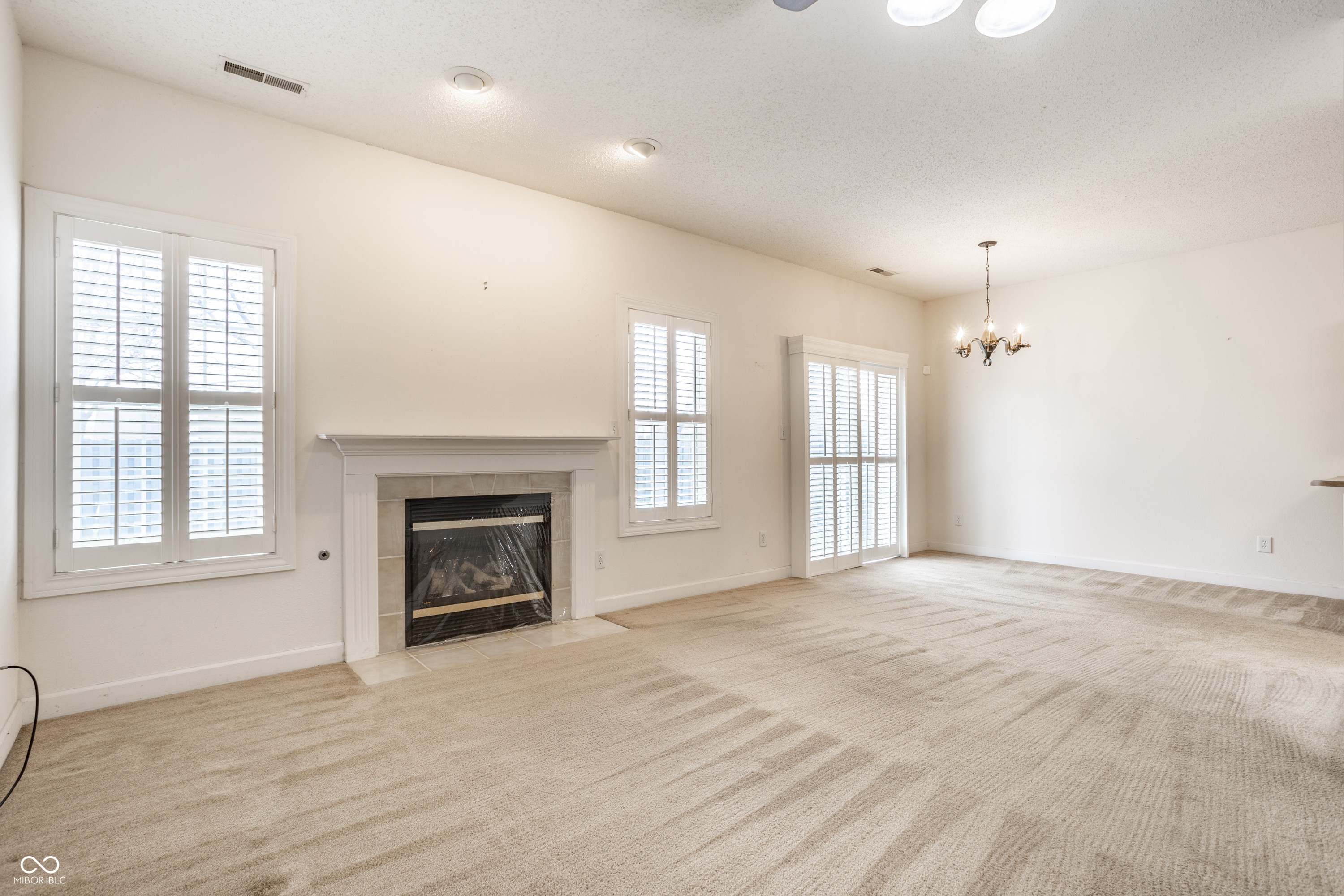 8122 Sand Ridge Circle