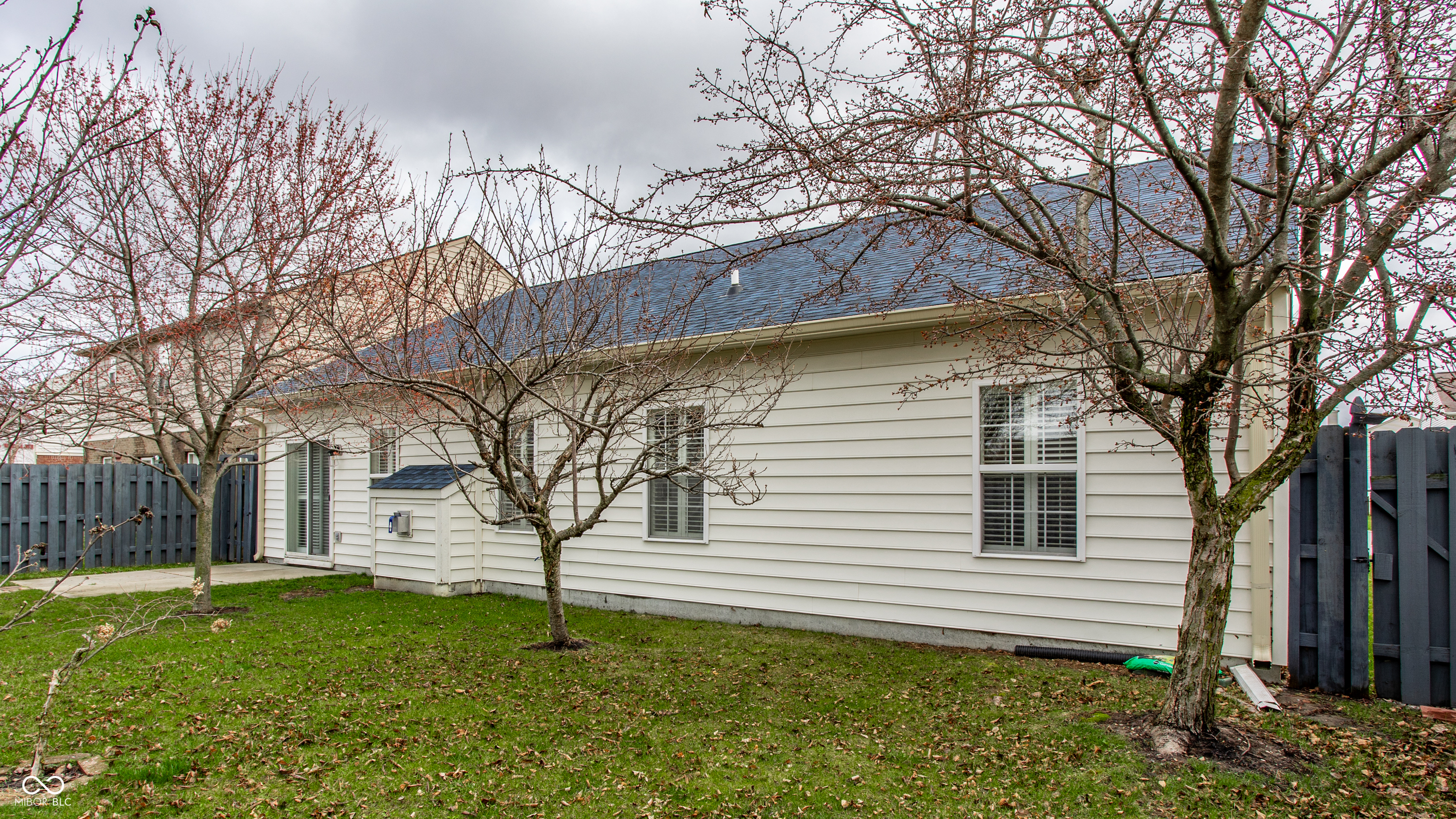 8122 Sand Ridge Circle