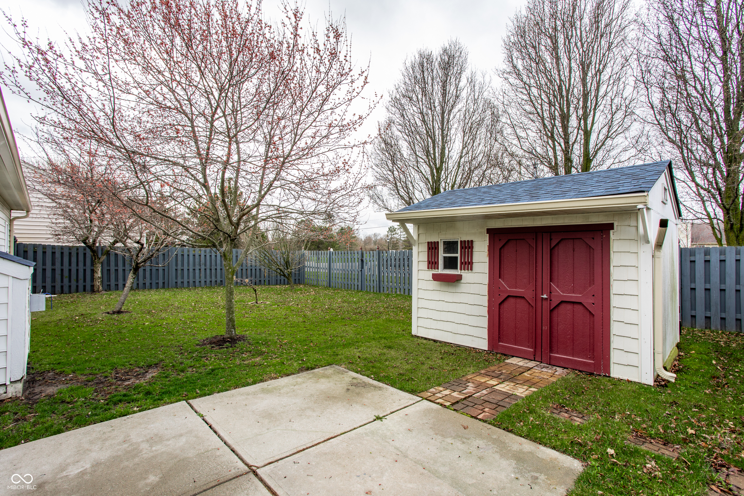 8122 Sand Ridge Circle