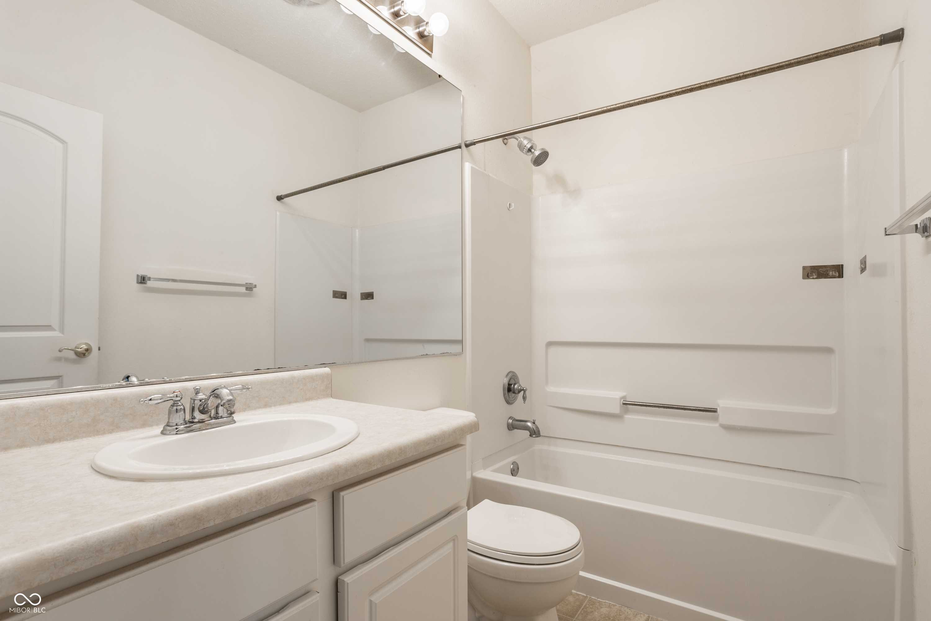 8122 Sand Ridge Circle