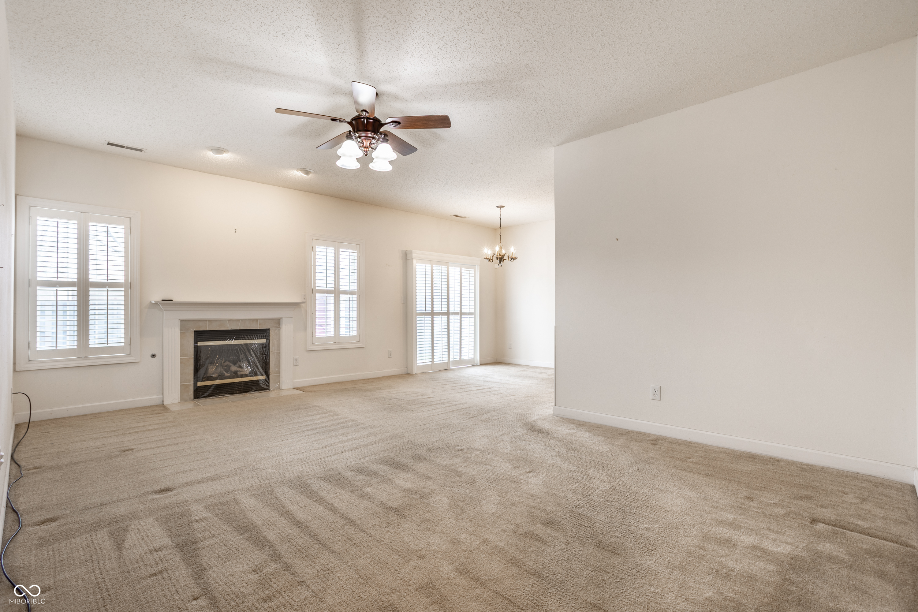 8122 Sand Ridge Circle