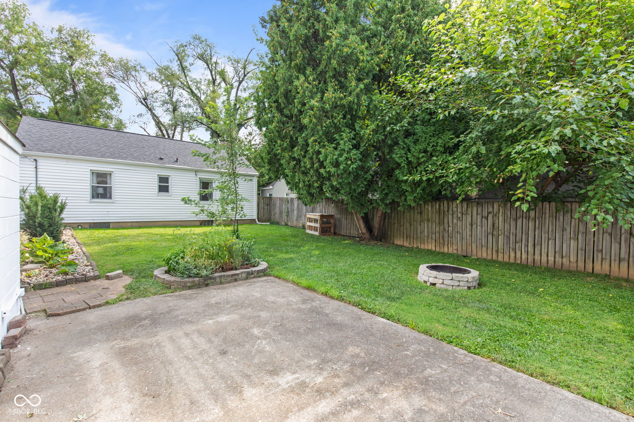 2626 Northview Avenue