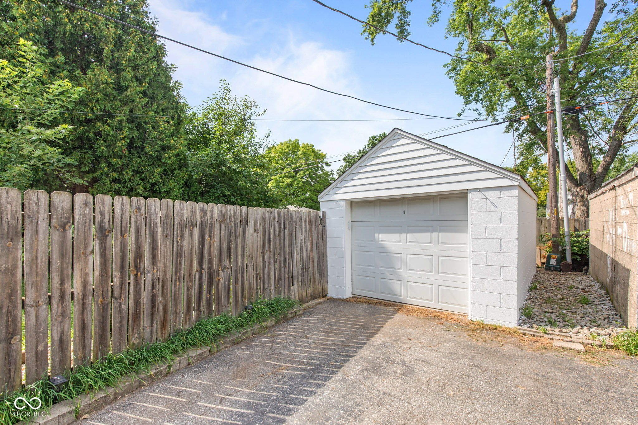 2626 Northview Avenue