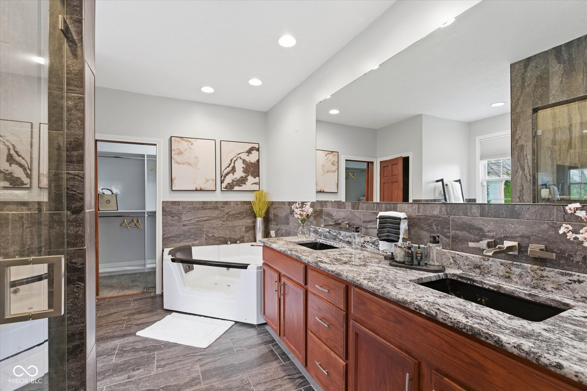 752 Ridge Gate Drive