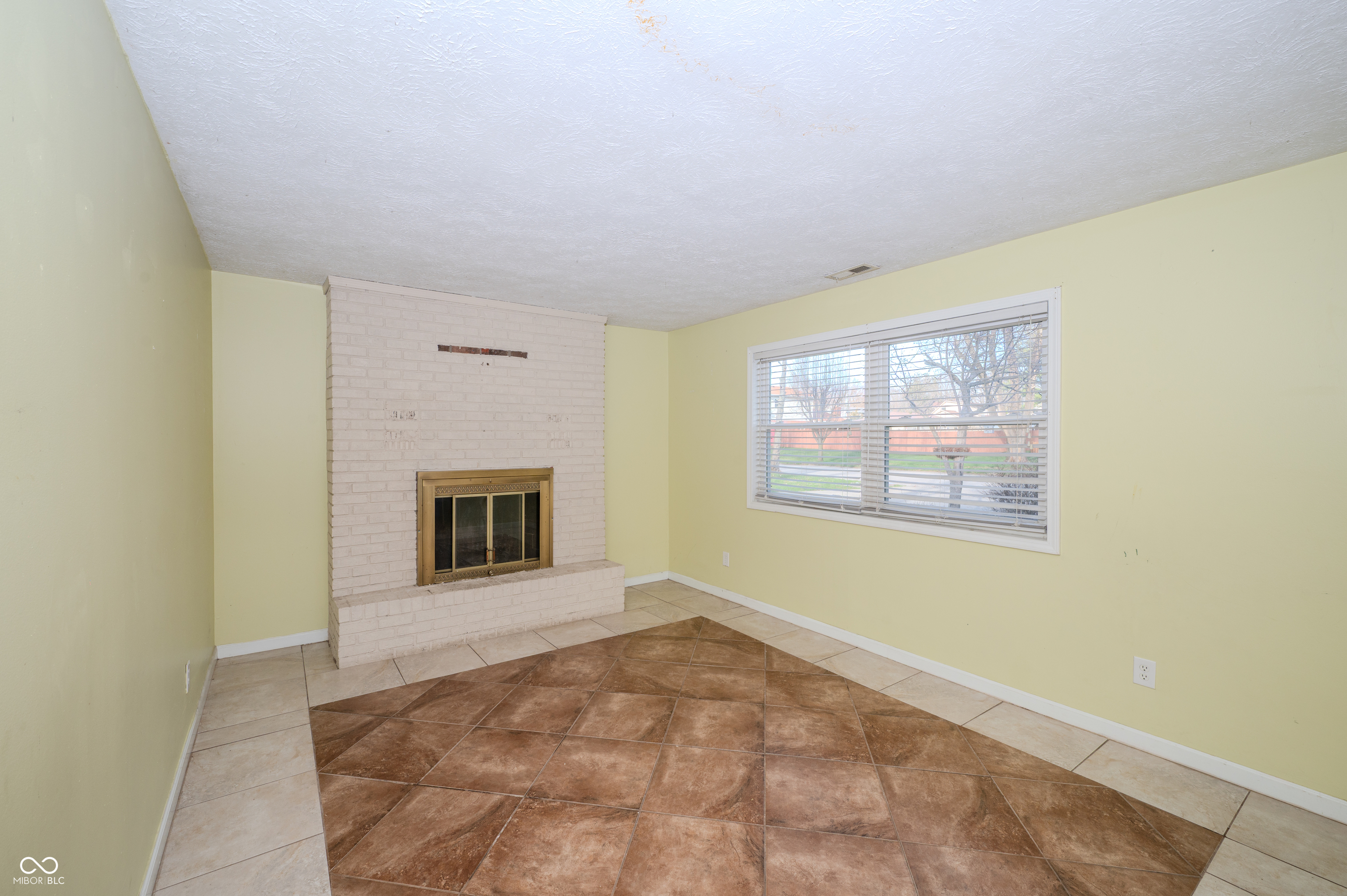 7832 Hearthstone Way