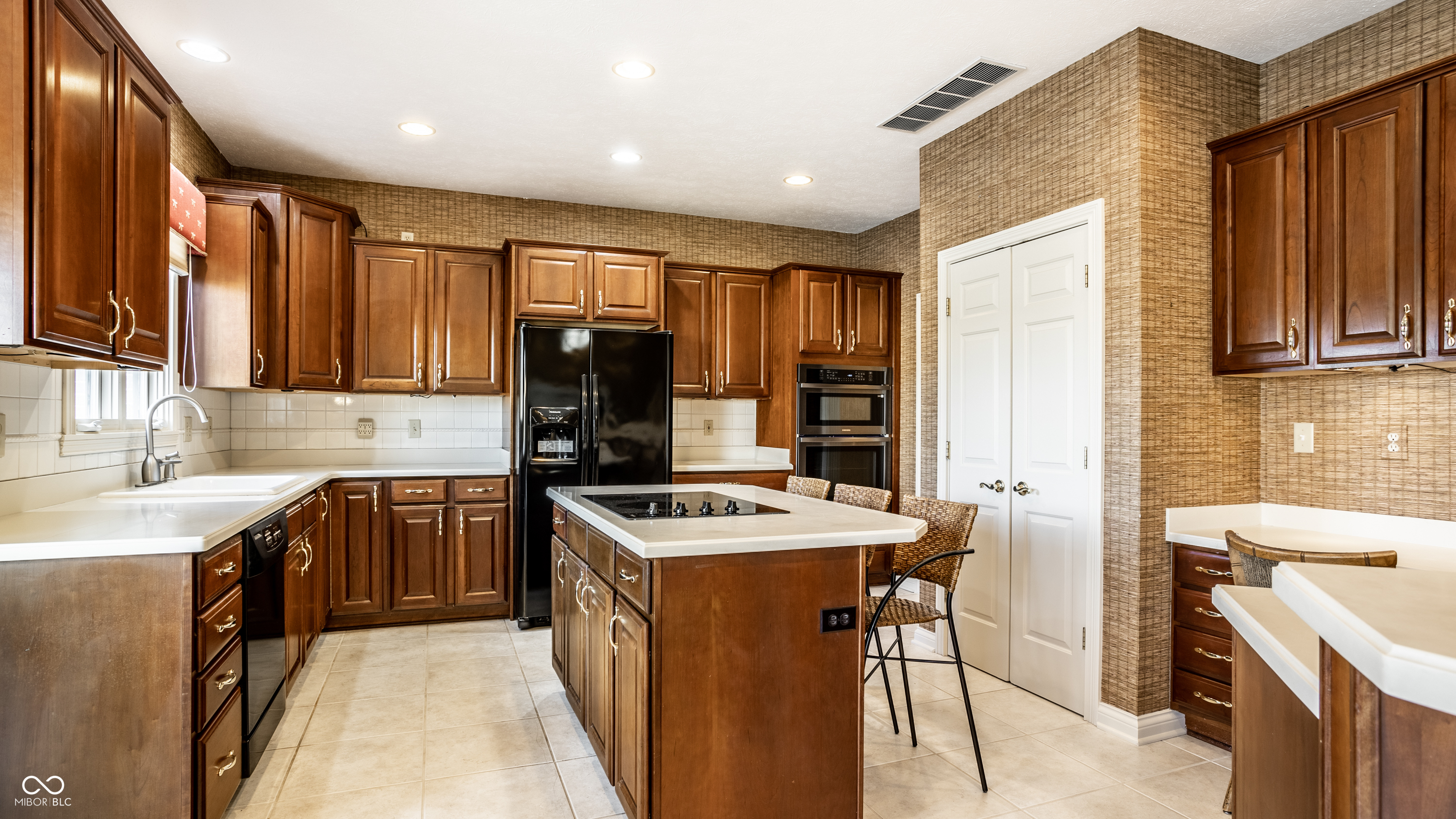 2444 Laurel Lake Boulevard