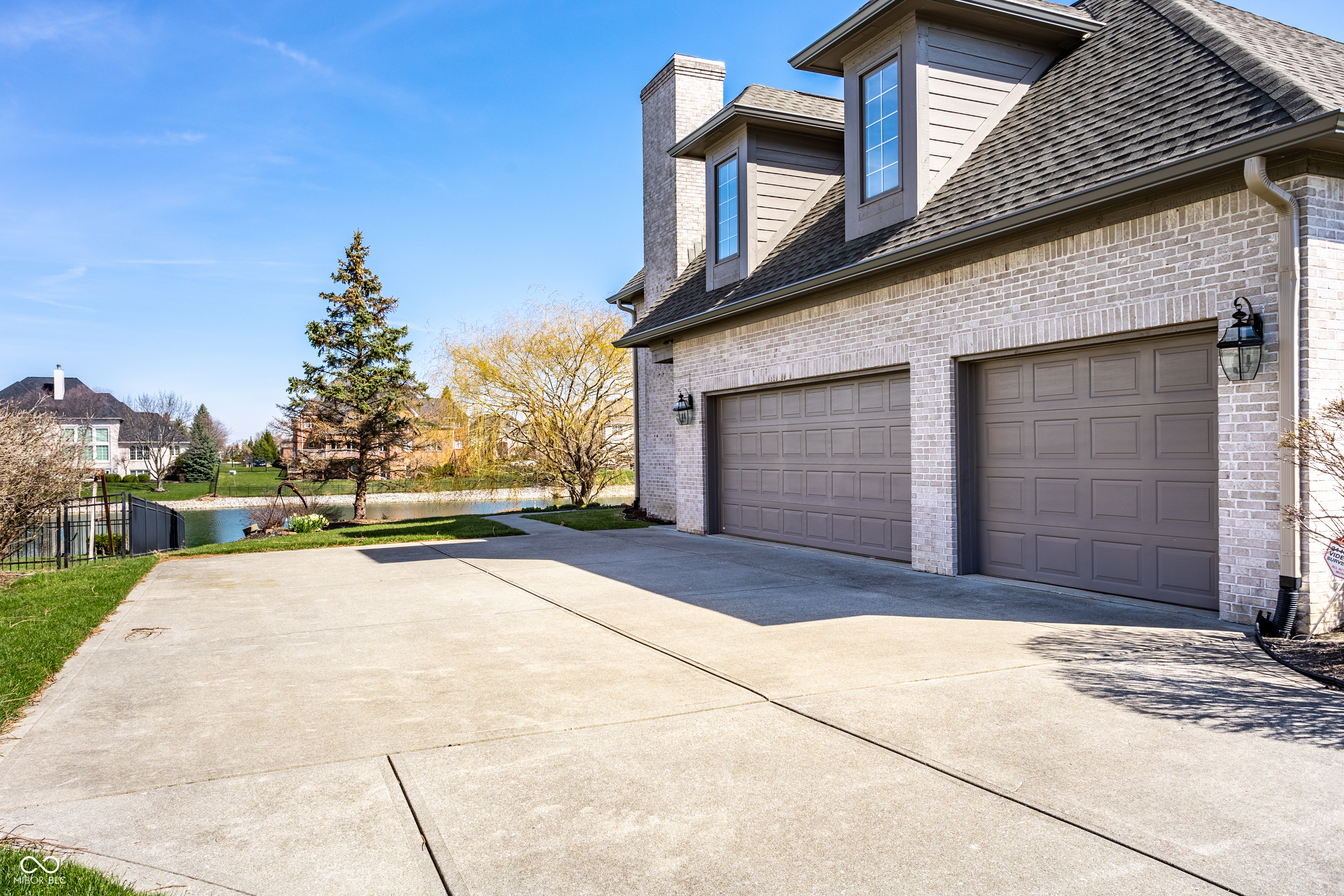 2444 Laurel Lake Boulevard