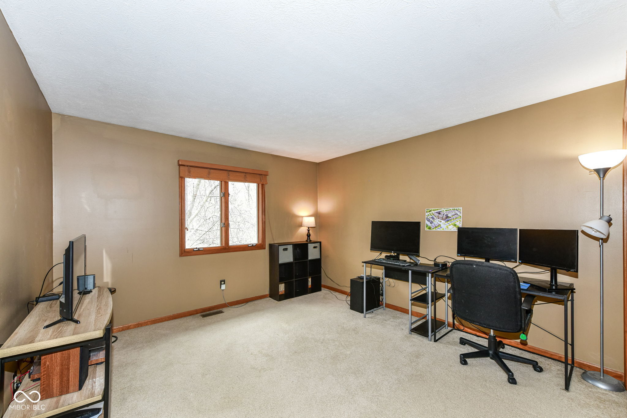 8188 Foxchase Circle