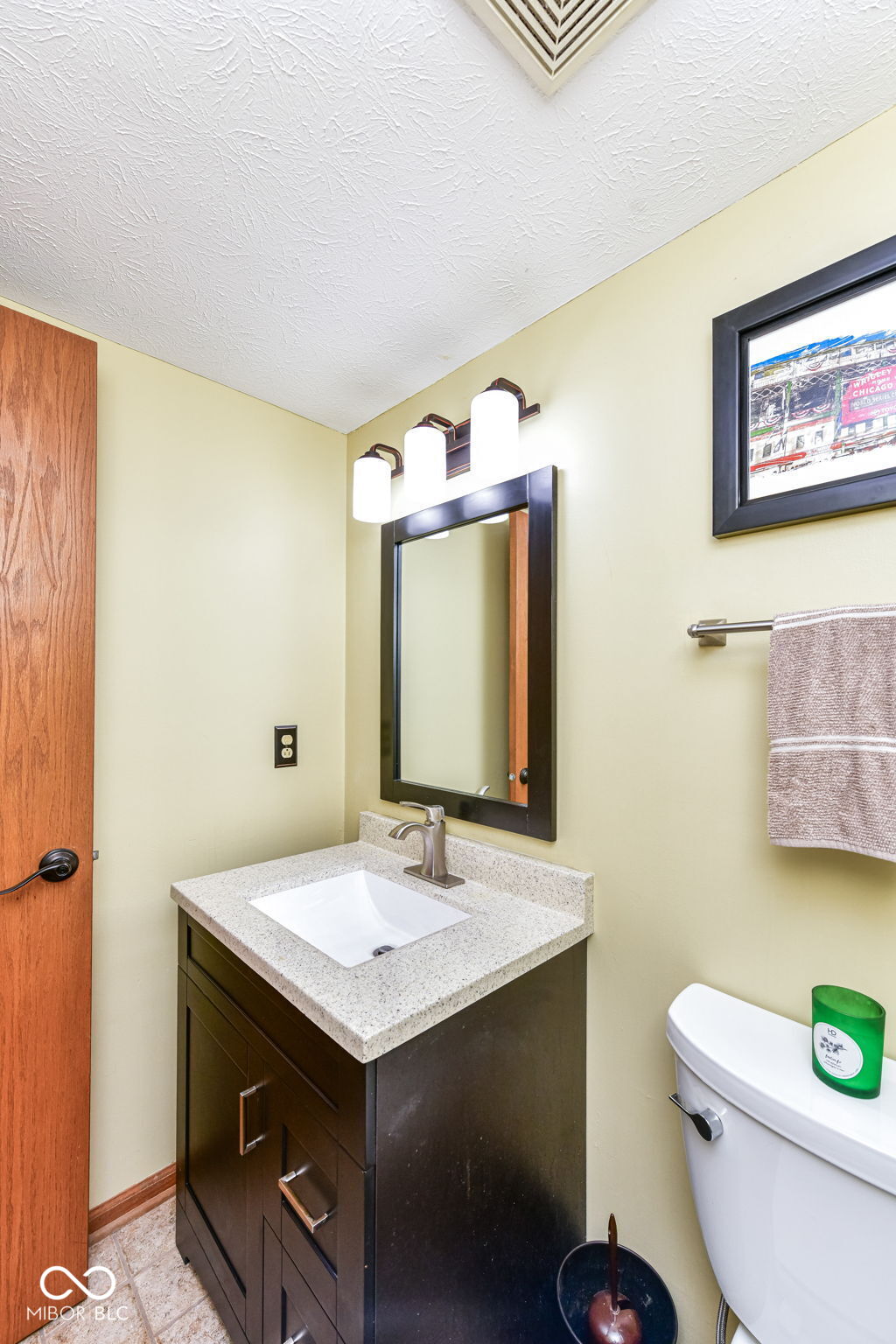 8188 Foxchase Circle