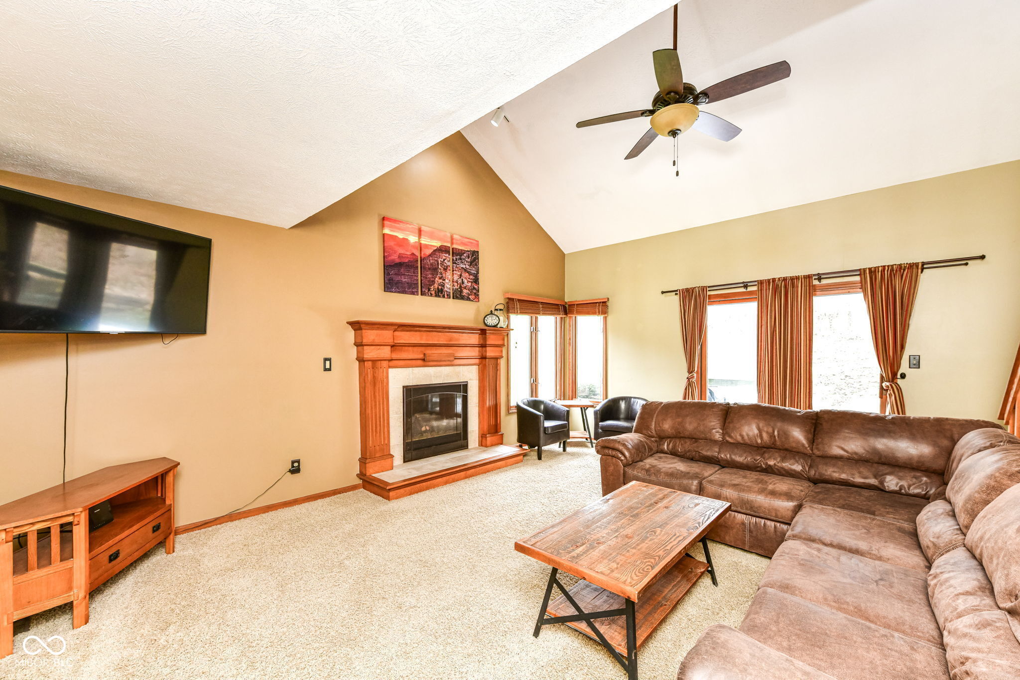 8188 Foxchase Circle