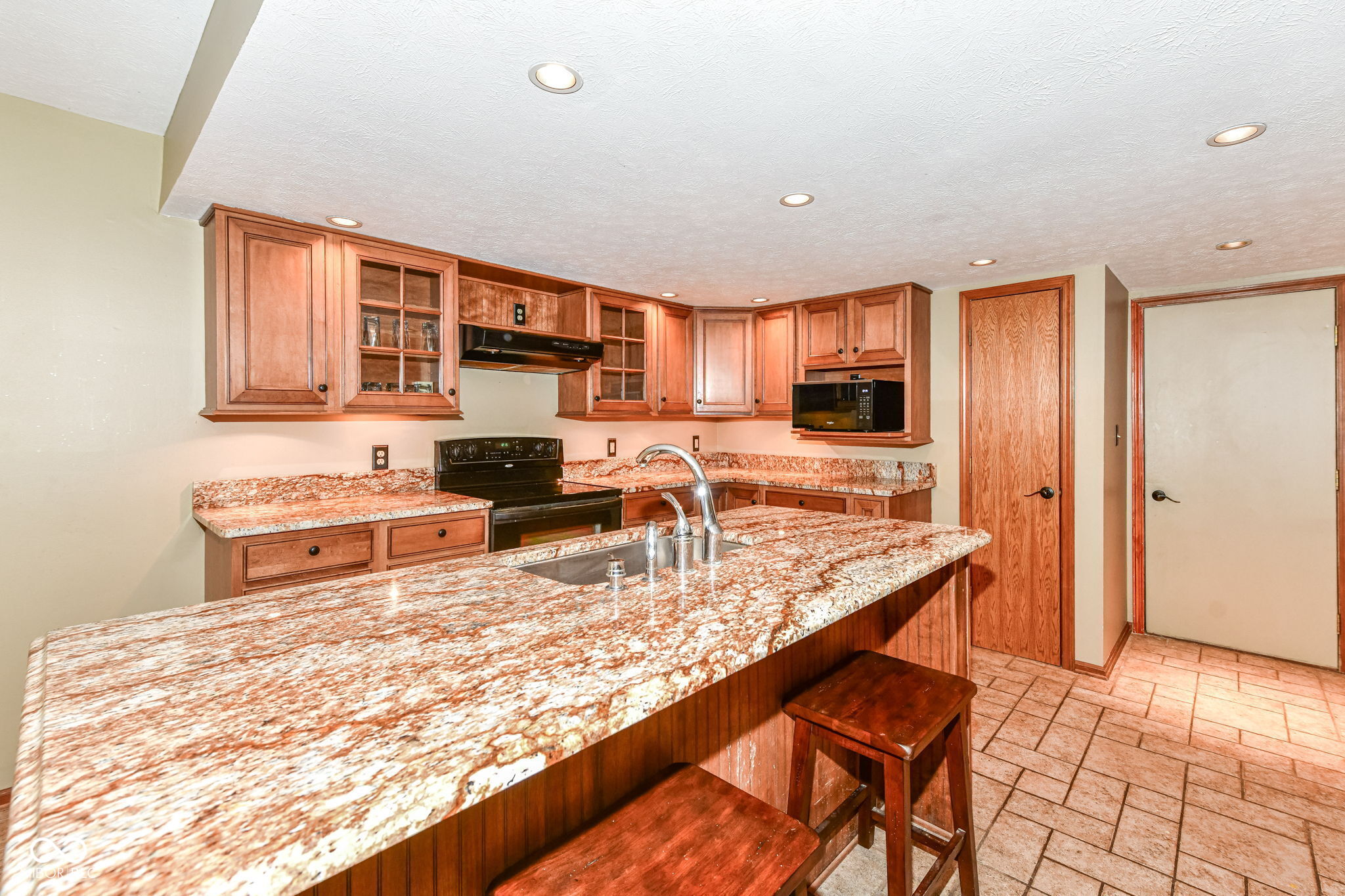 8188 Foxchase Circle