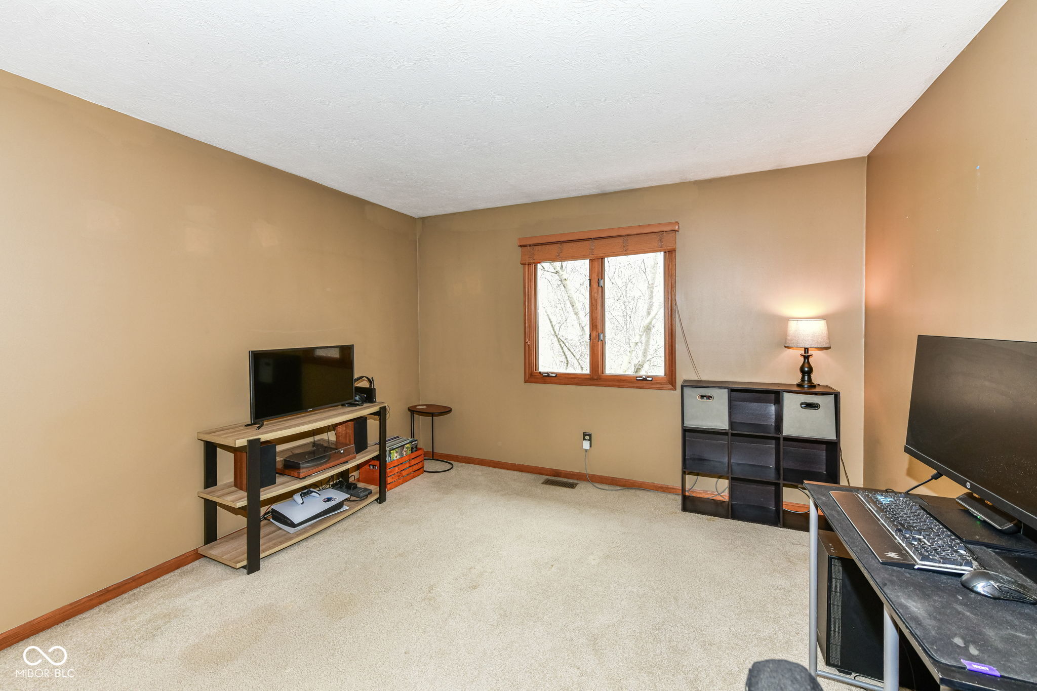 8188 Foxchase Circle