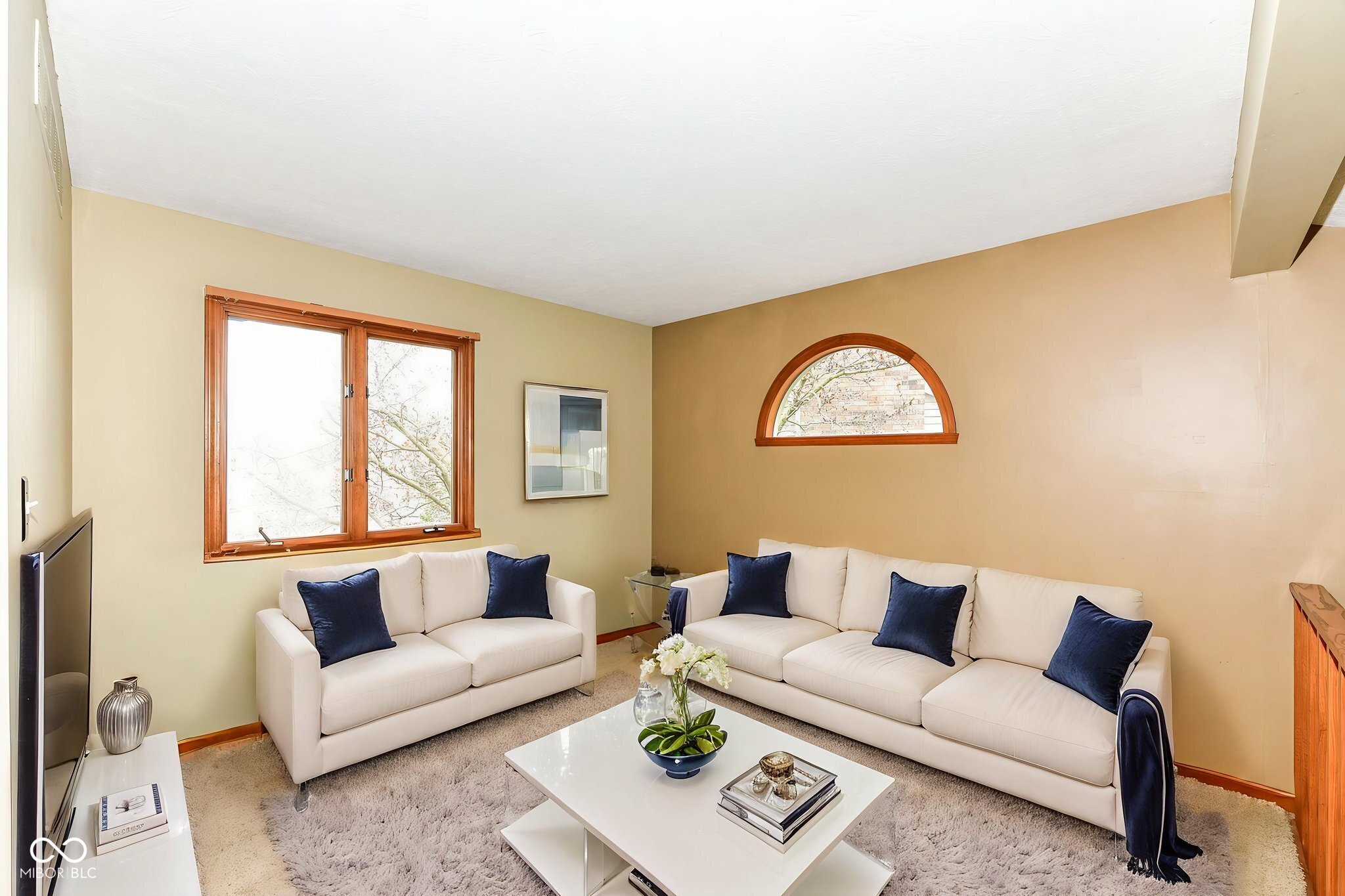 8188 Foxchase Circle