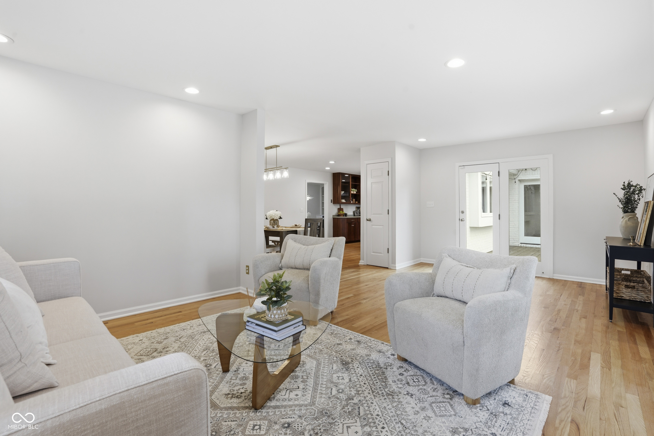 547 Holliday Lane