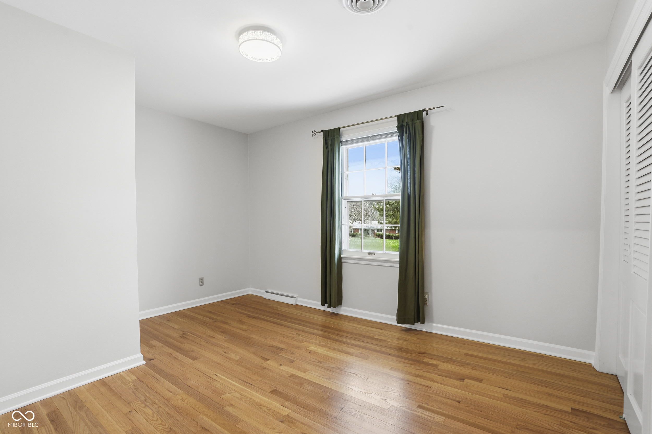547 Holliday Lane