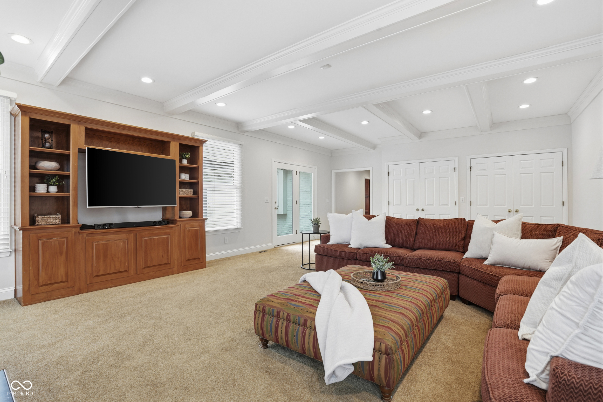 547 Holliday Lane