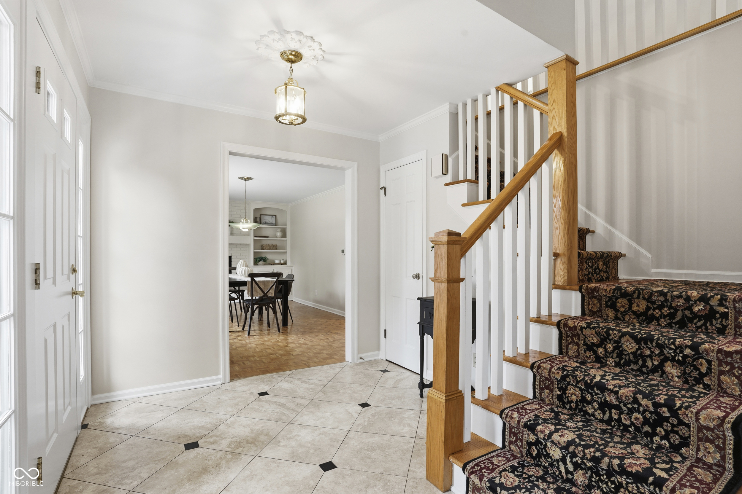 547 Holliday Lane