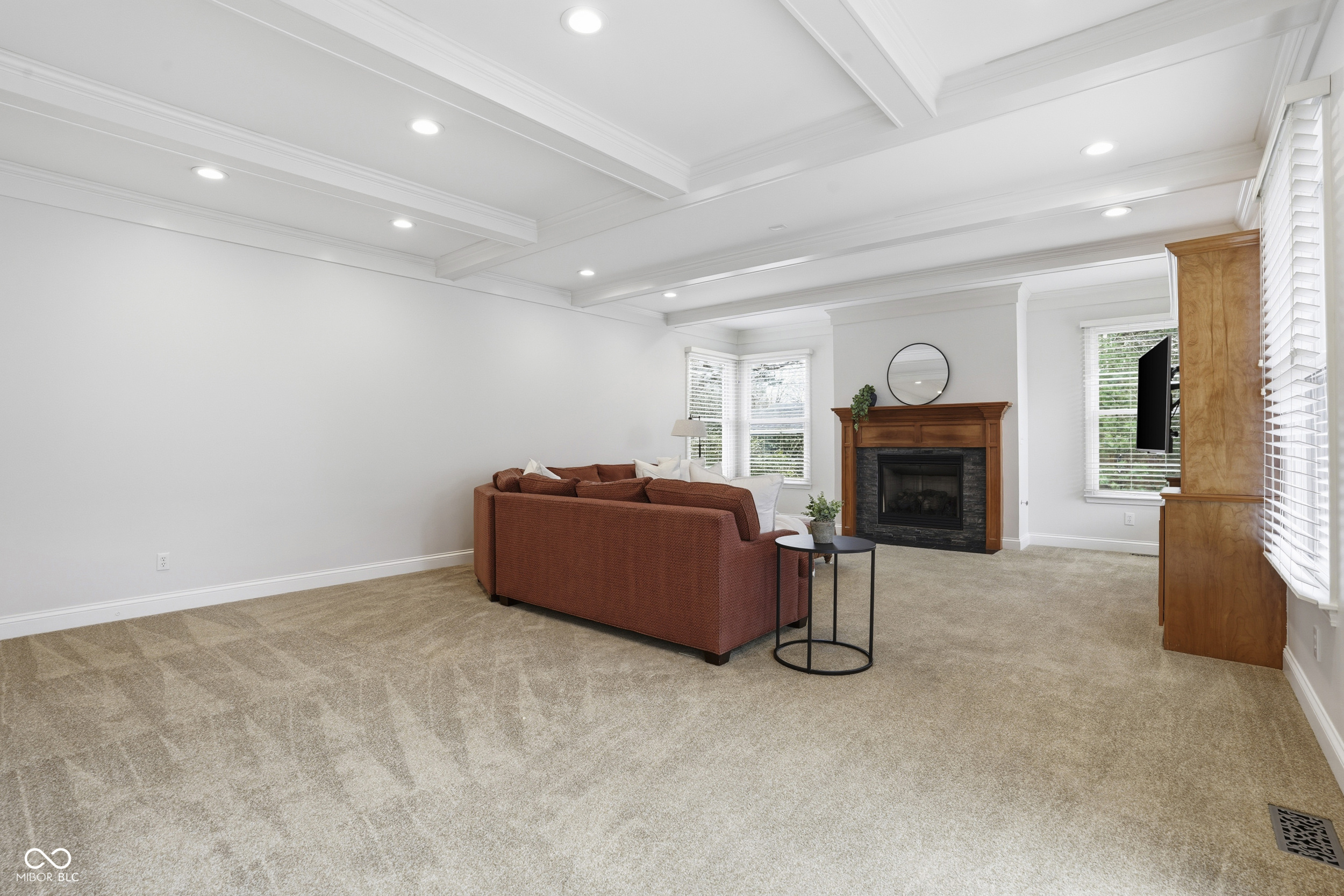 547 Holliday Lane